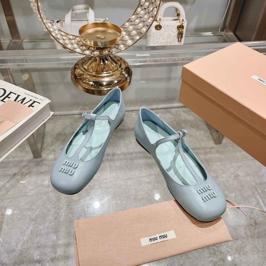 MARY JANE SANDAL PASTEL BLUE WITH T - STRAP SHEEPSKIN - 35