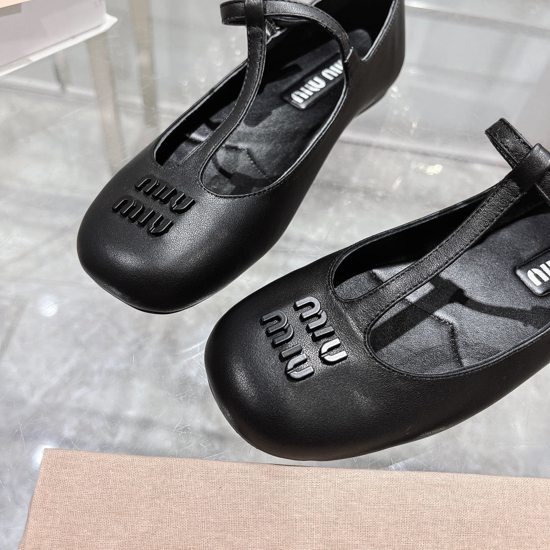 MARY JANE SANDAL BLACK WITH T - STRAP SHEEPSKIN - 35