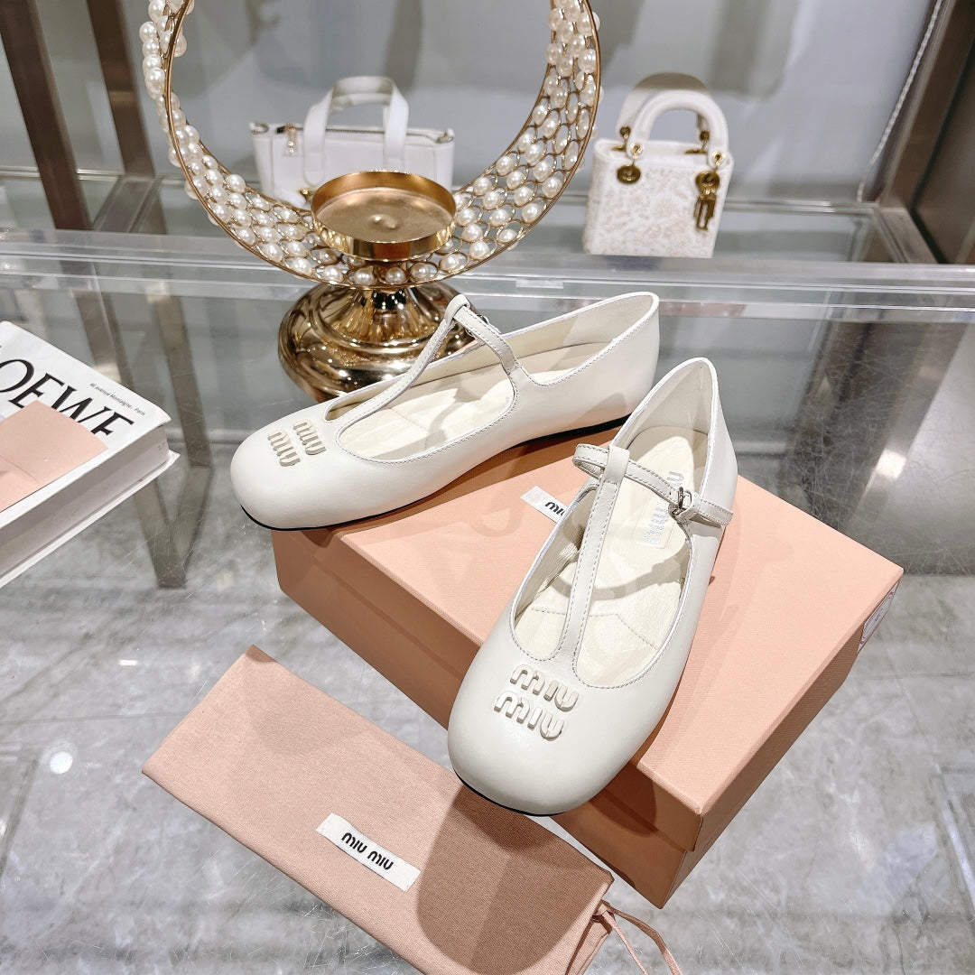 MARY JANE SANDAL WHITE  WITH T - STRAP SHEEPSKIN - 35