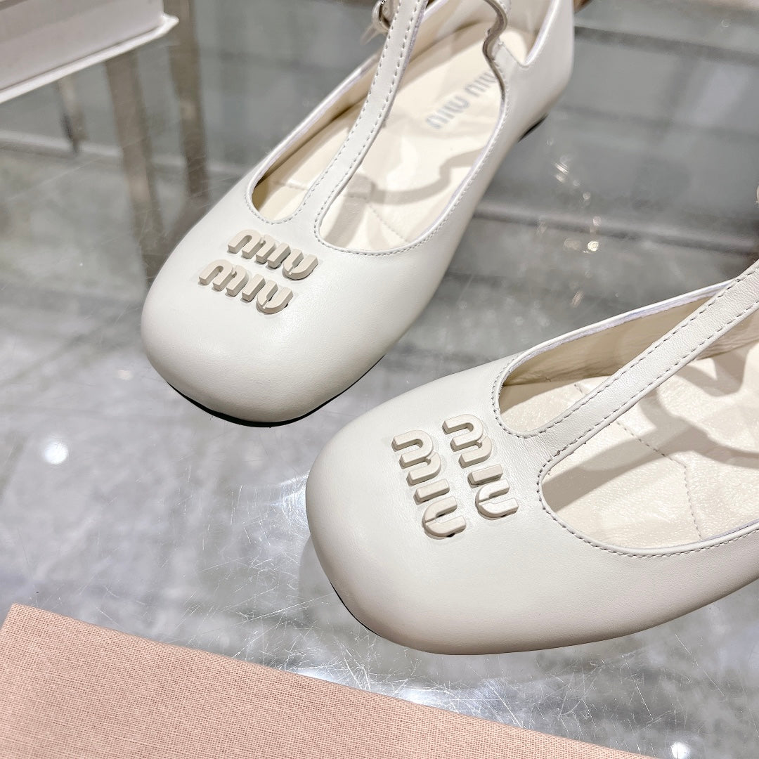 MARY JANE SANDAL WHITE  WITH T - STRAP SHEEPSKIN - 35
