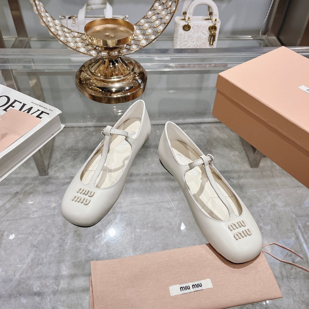 MARY JANE SANDAL WHITE  WITH T - STRAP SHEEPSKIN - 35