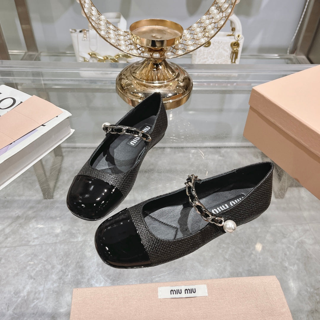 MARY JANE SANDAL CAP TOE BLACK SHEEPSKIN - 35