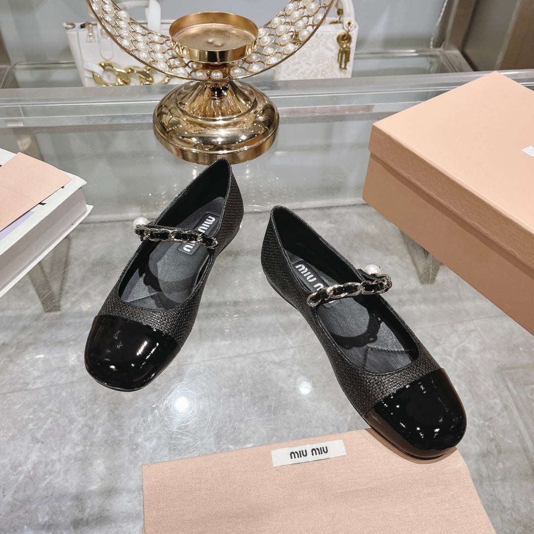 MARY JANE SANDAL CAP TOE BLACK SHEEPSKIN - 35