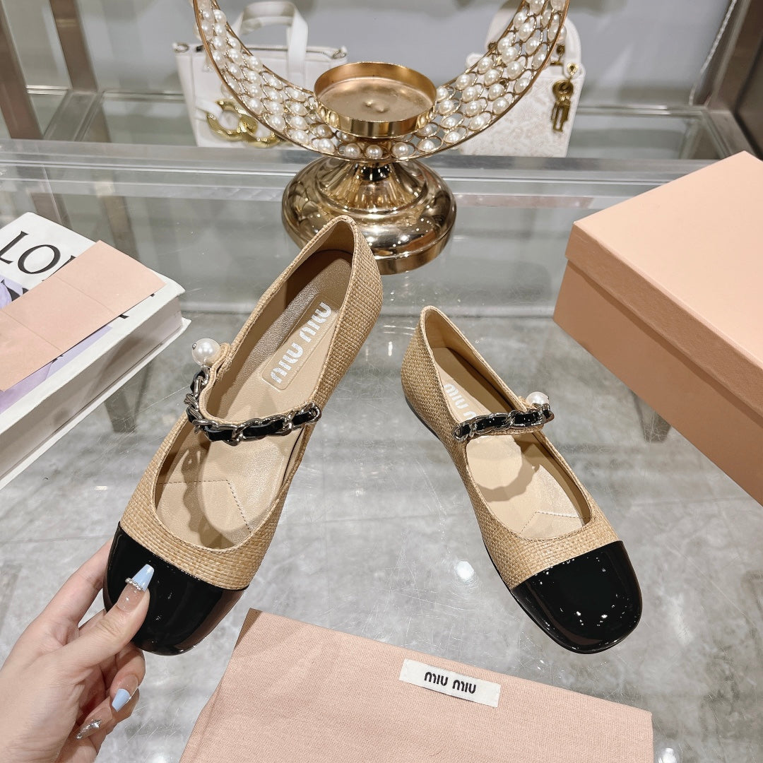 MARY JANE SANDAL CAP TOE DARK CREAM SHEEPSKIN - 35