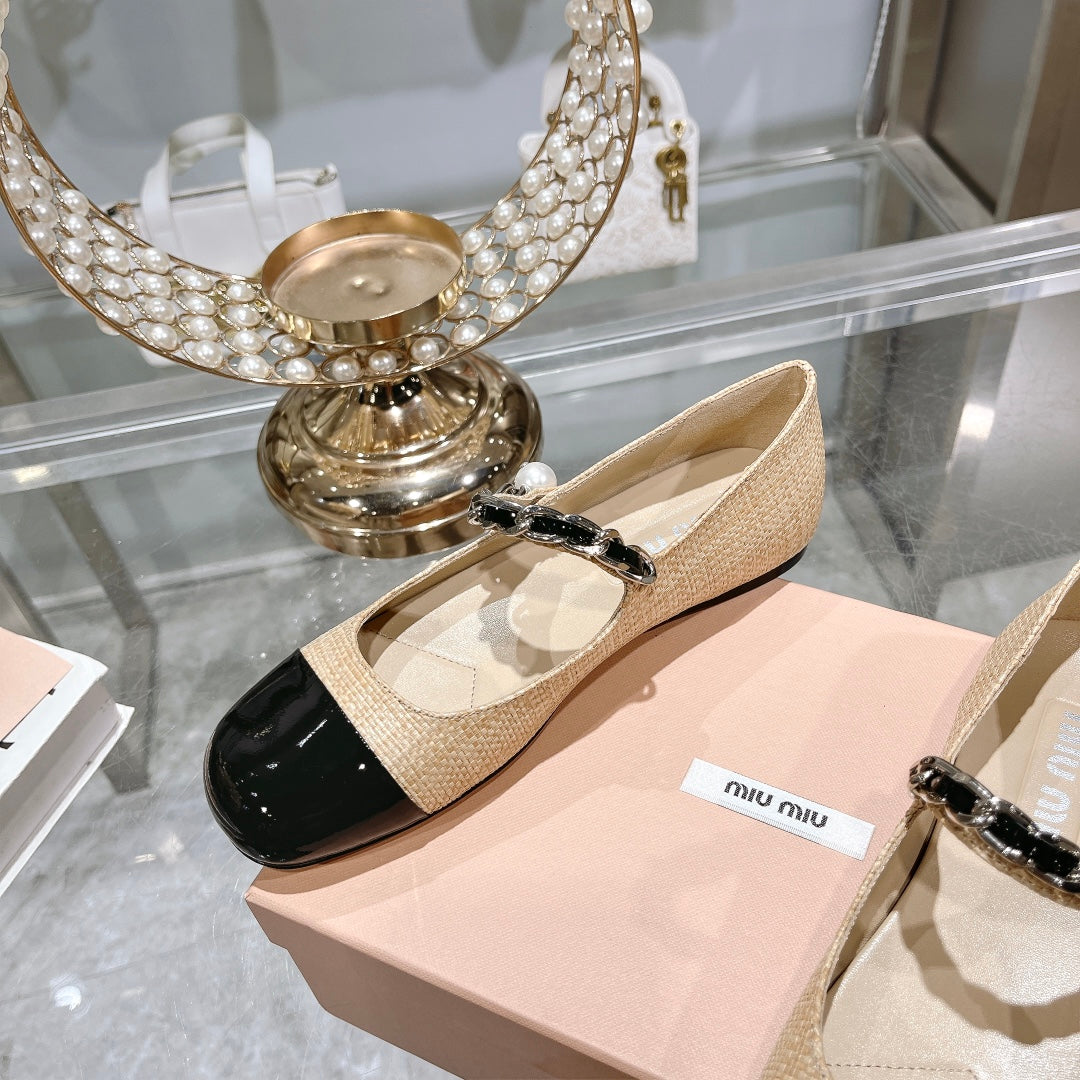 MARY JANE SANDAL CAP TOE DARK CREAM SHEEPSKIN - 35