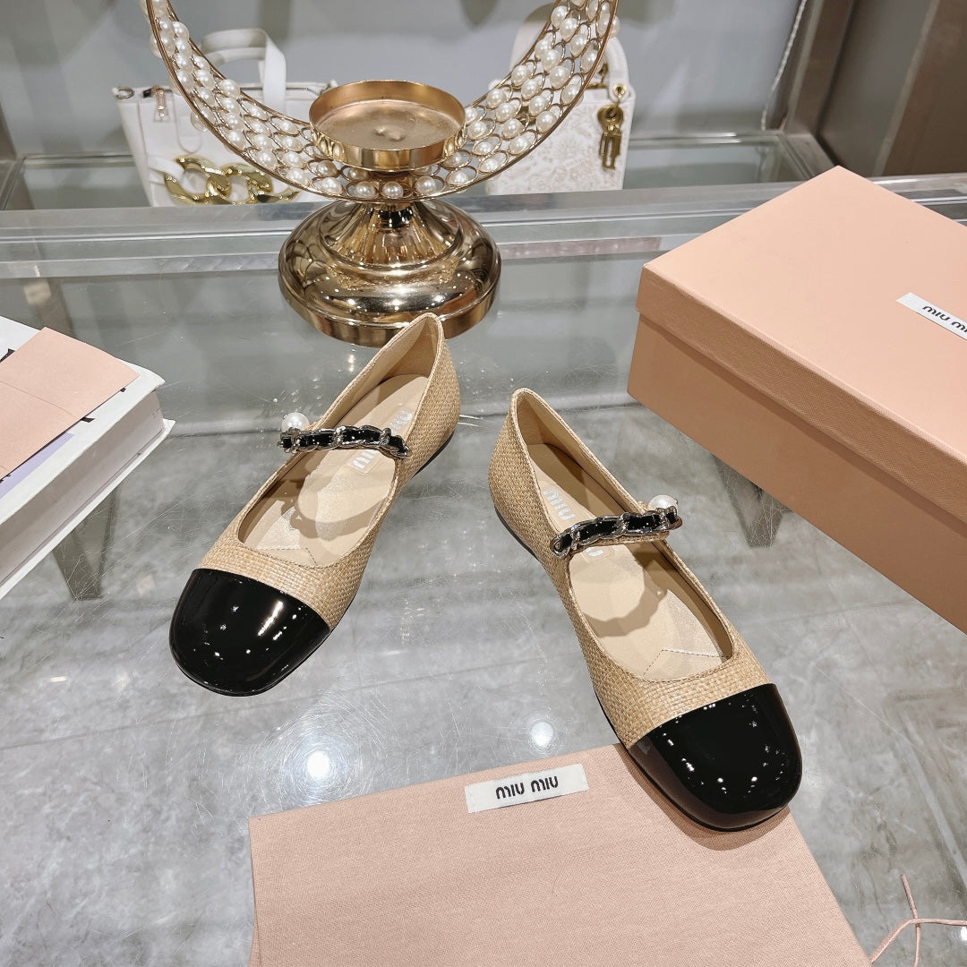 MARY JANE SANDAL CAP TOE DARK CREAM SHEEPSKIN - 35