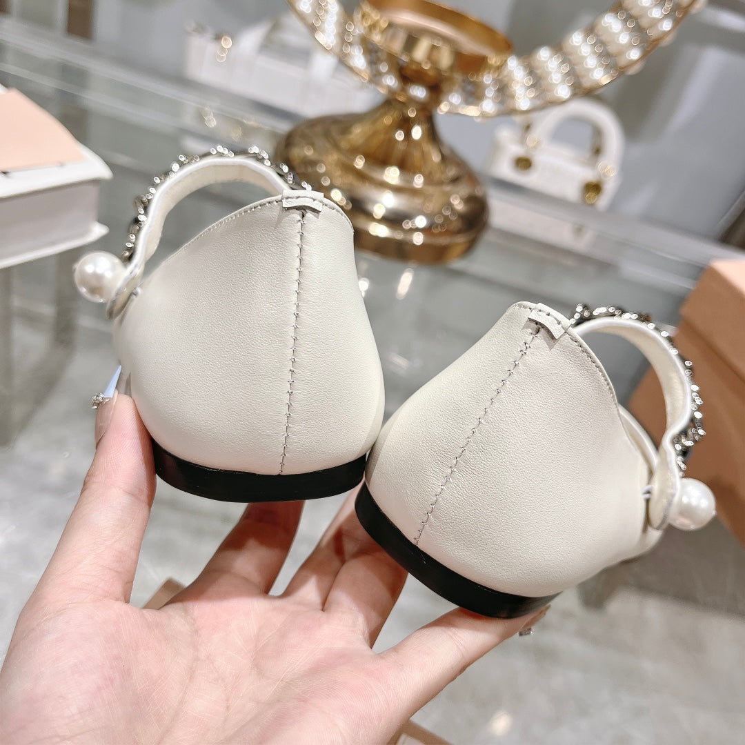 MARY JANE SANDAL CAP TOE WHITE SHEEPSKIN - 35