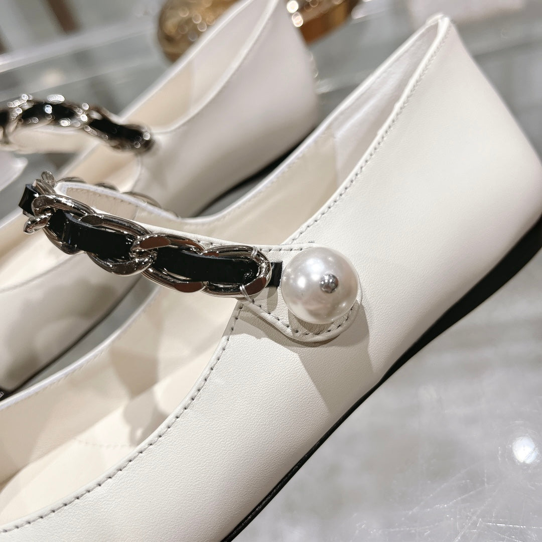 MARY JANE SANDAL CAP TOE WHITE SHEEPSKIN - 35