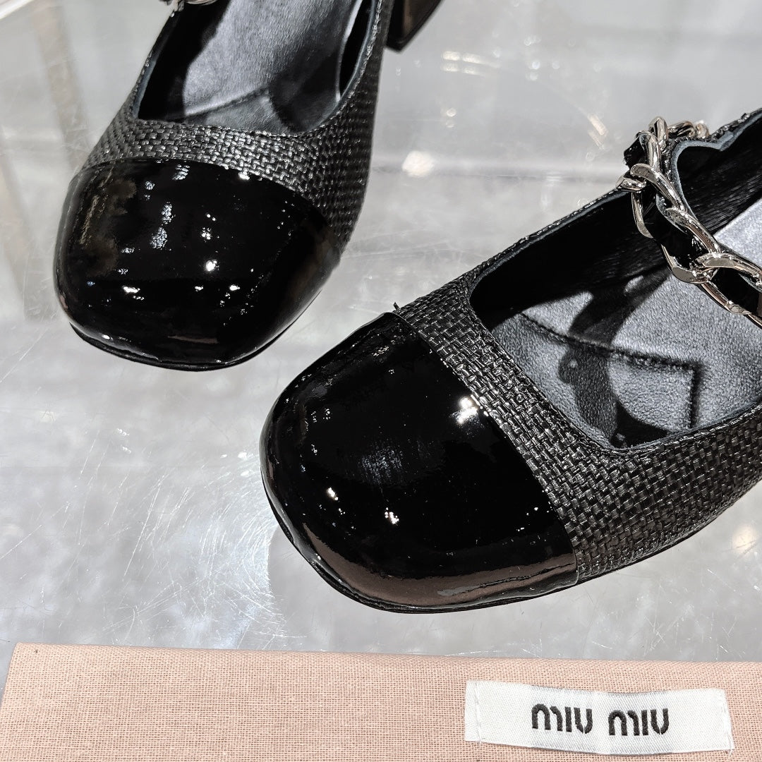 MARY JANE SANDAL CAP TOE BLACK SHEEPSKIN - MID HEEL - 35