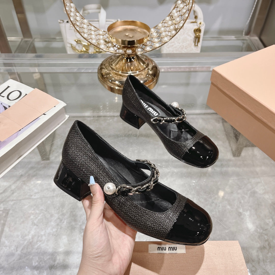 MARY JANE SANDAL CAP TOE BLACK SHEEPSKIN - MID HEEL - 35