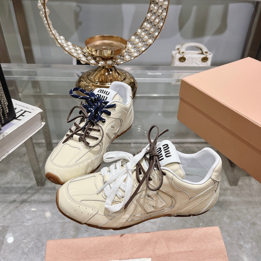 Light Cream Sneakers NB Cowhide - 34