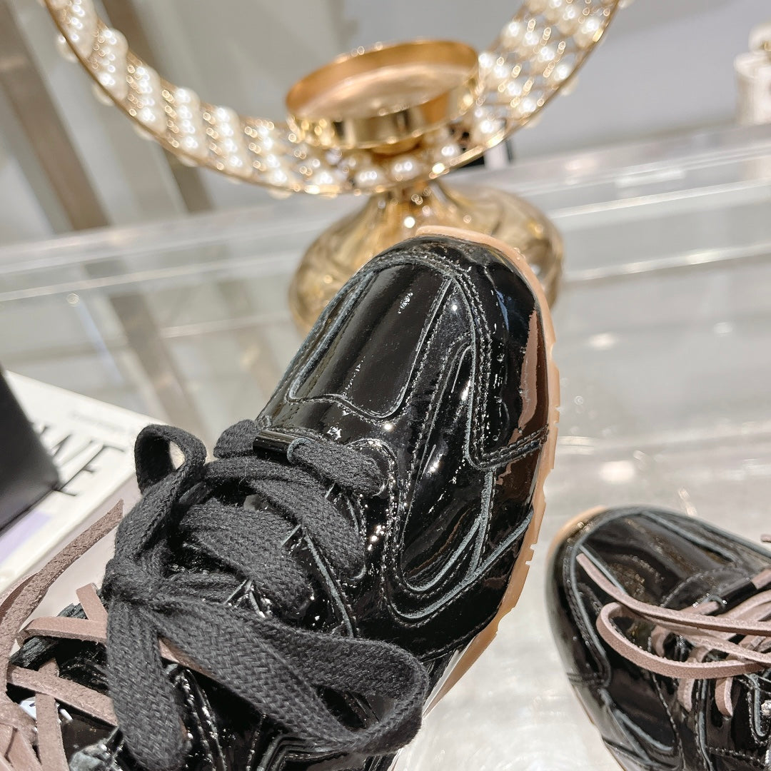 Glossy Black Sneakers NB Cowhide - 34