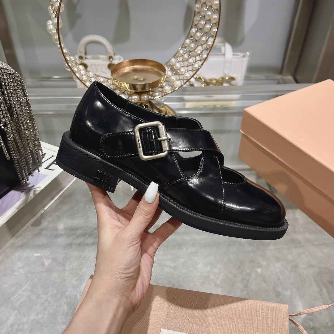 Sandal Black Cowhide With Cross-strap - 35
