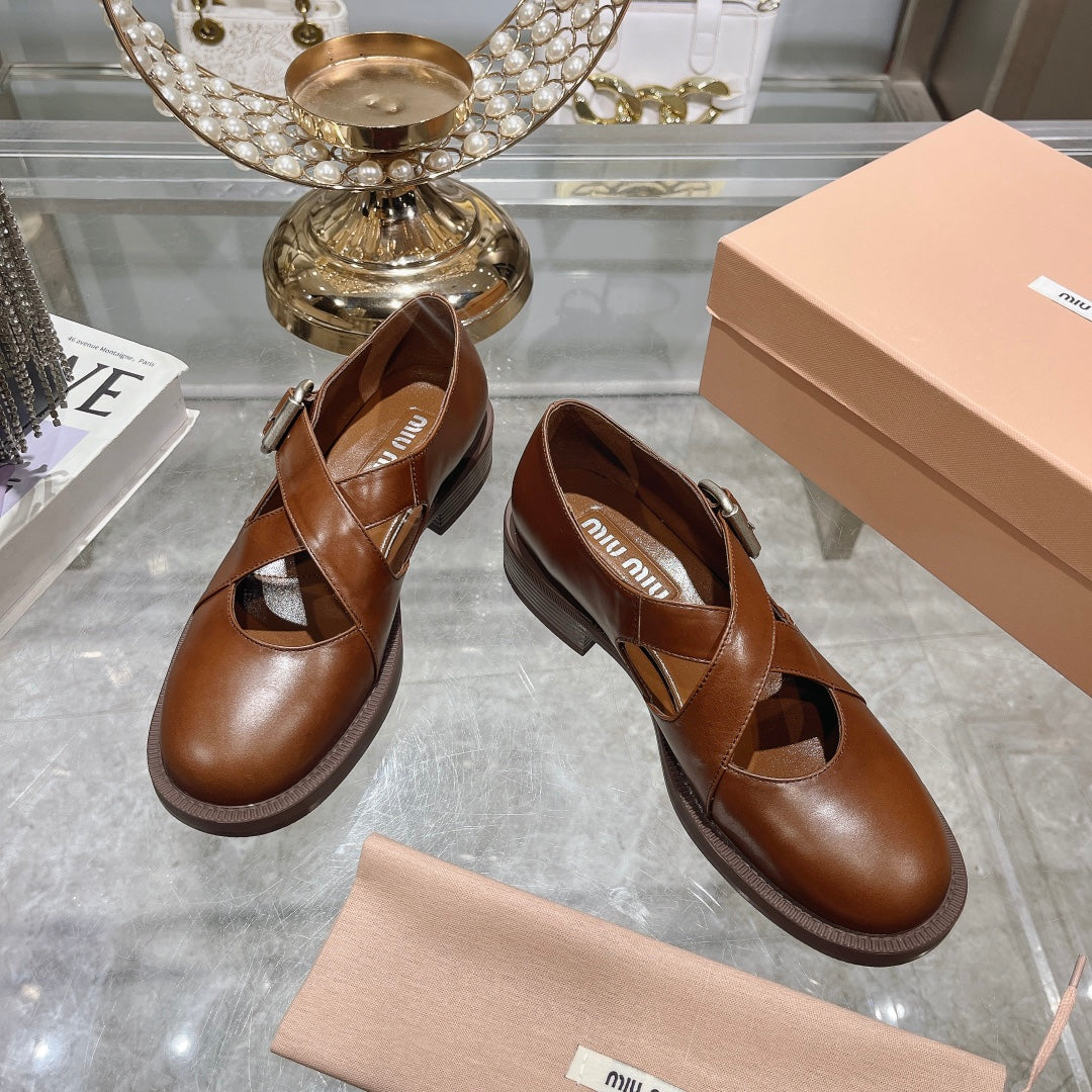 Sandal Chestnut Cowhide With Cross-strap - 35