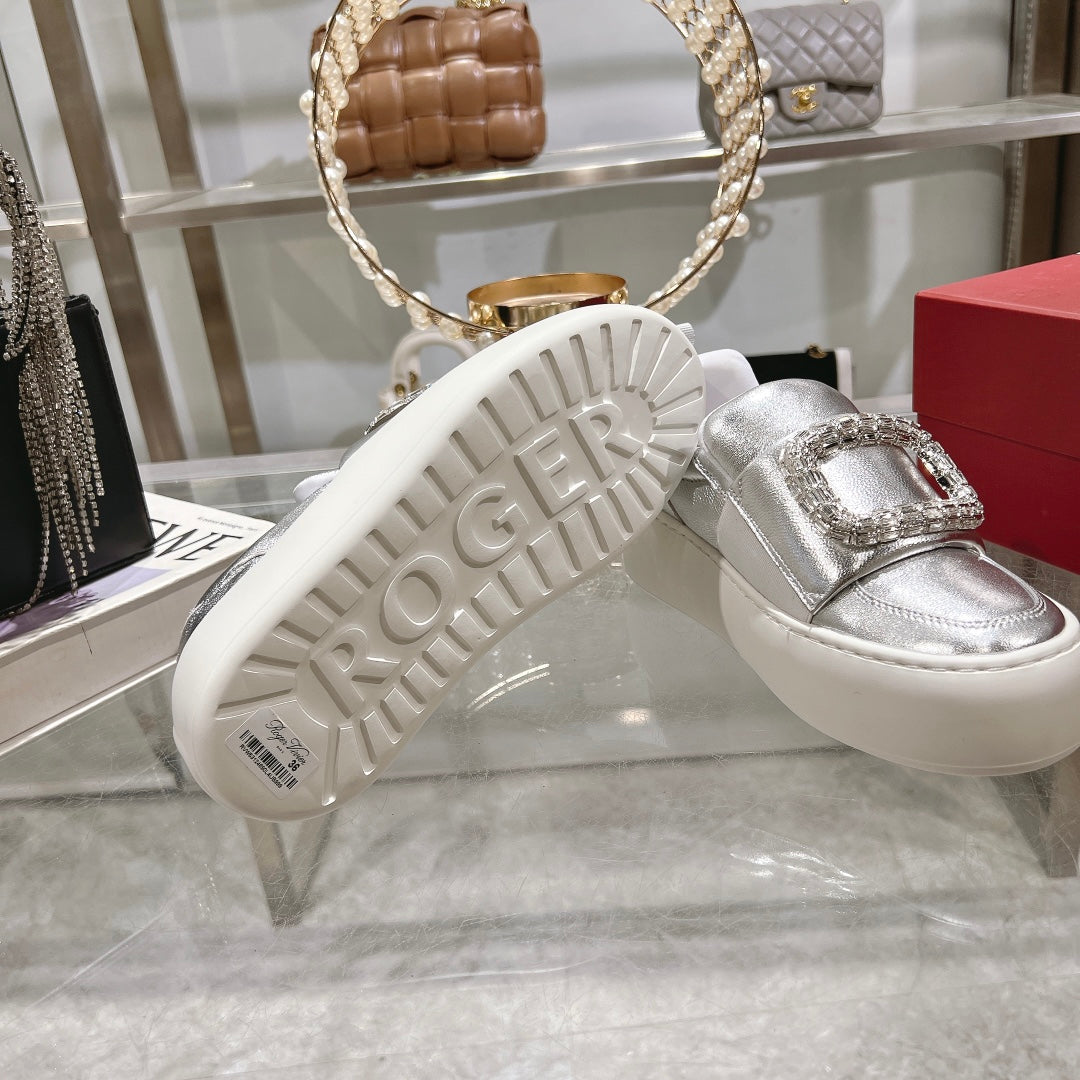 VIV' UP SNEAKERS IN SLIVER PATENT CALFSKIN - 35
