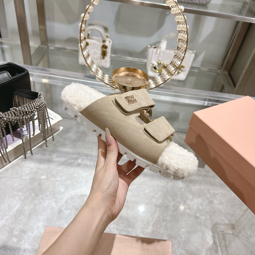 SANDAL SLIDES IN BEIGE SUEDE AND SHEARLING LINING - 35