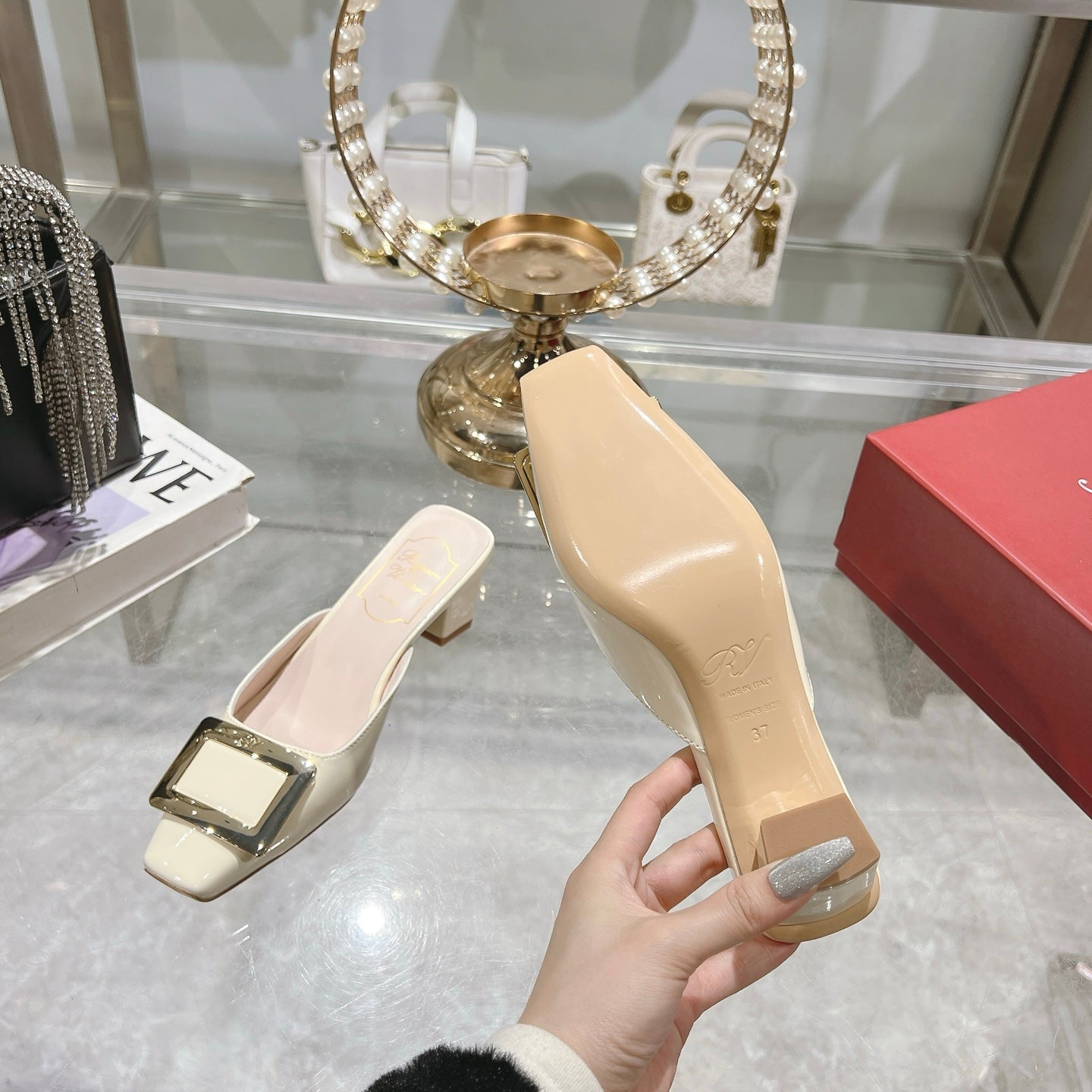BELLE VIVIER MULES IN IVORY WHITE PATENT CALFSKIN - 35