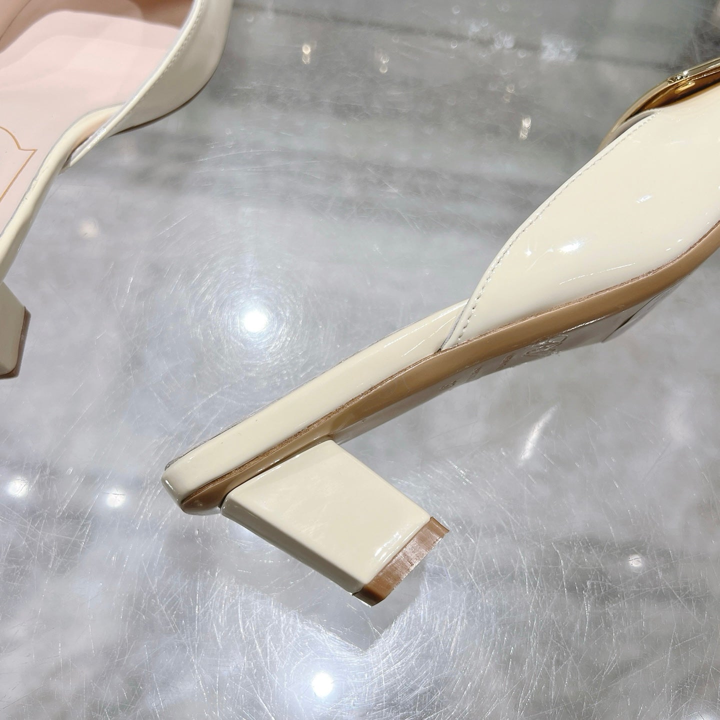 BELLE VIVIER MULES IN IVORY WHITE PATENT CALFSKIN - 35