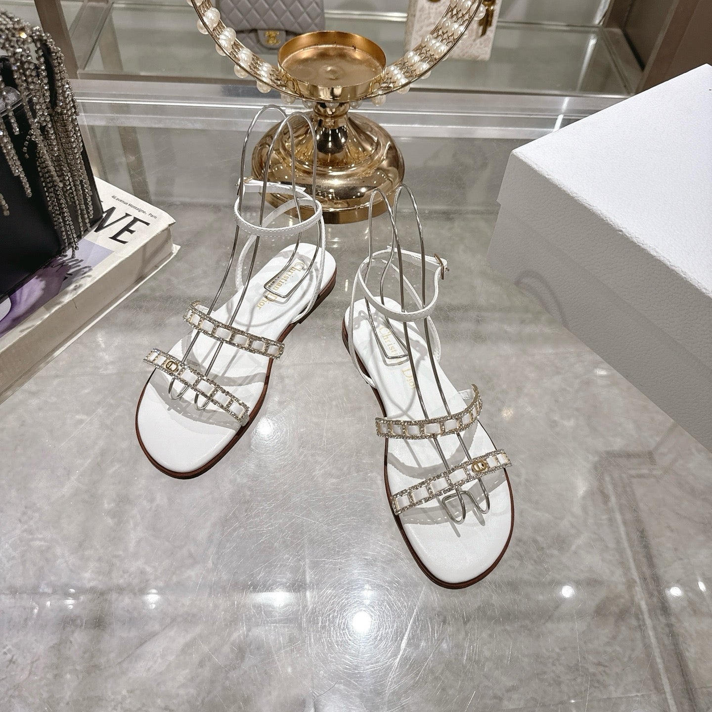 FLAT SANDALS 25S IN WHITE CALFSKIN RHINESTONES STRAP - 35