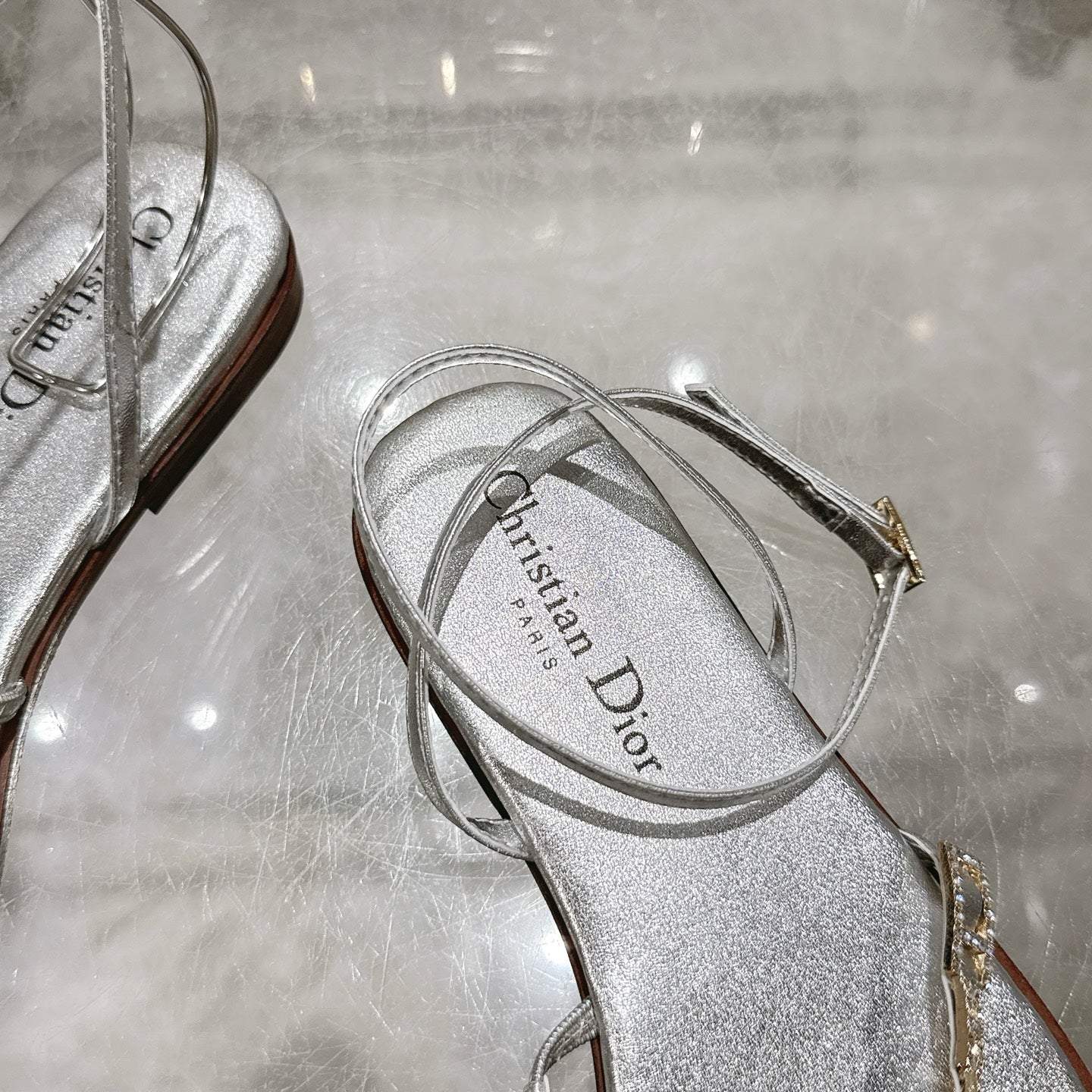 FLAT SANDALS 25S IN SILVER CALFSKIN RHINESTONES STRAP - 35