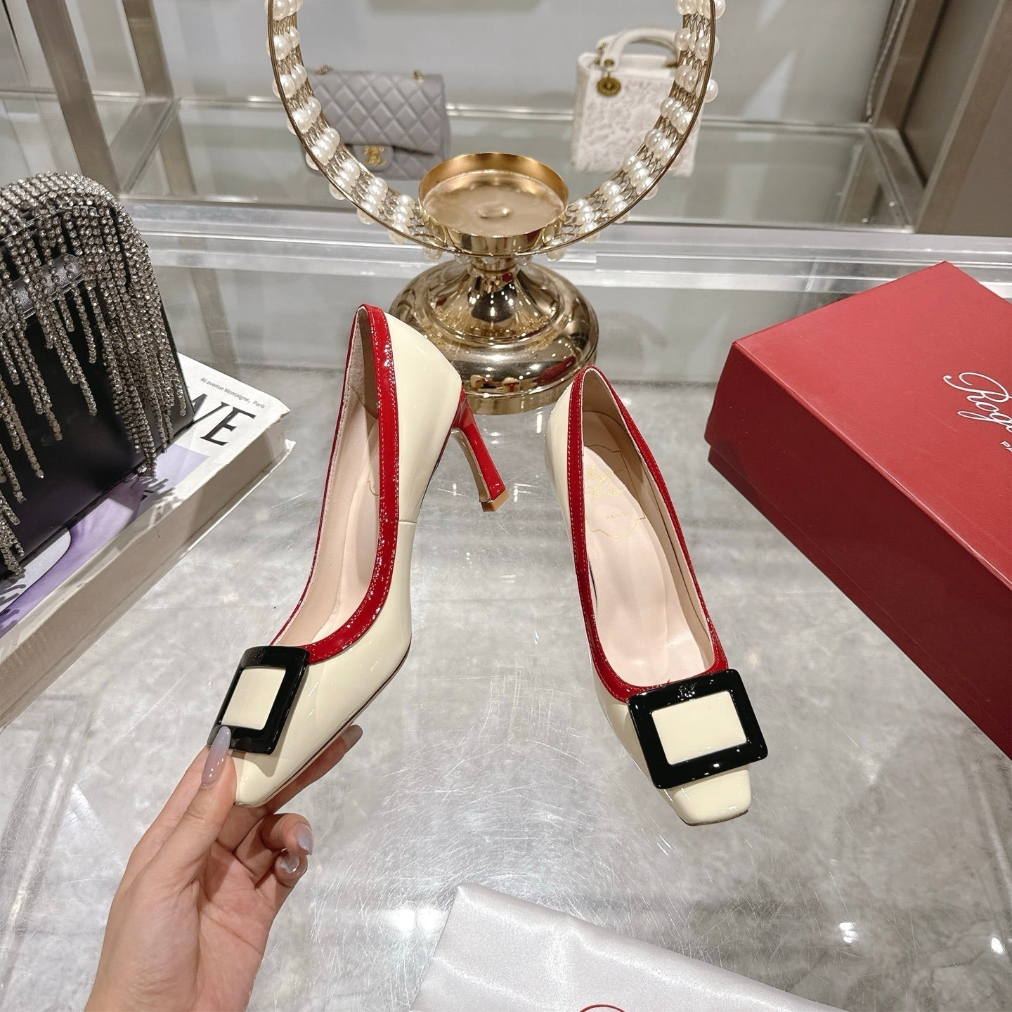 ROGER VIVIER 25S TROMPETTE BALLERINAS 75MM IN IVORY CALFSKIN - 35