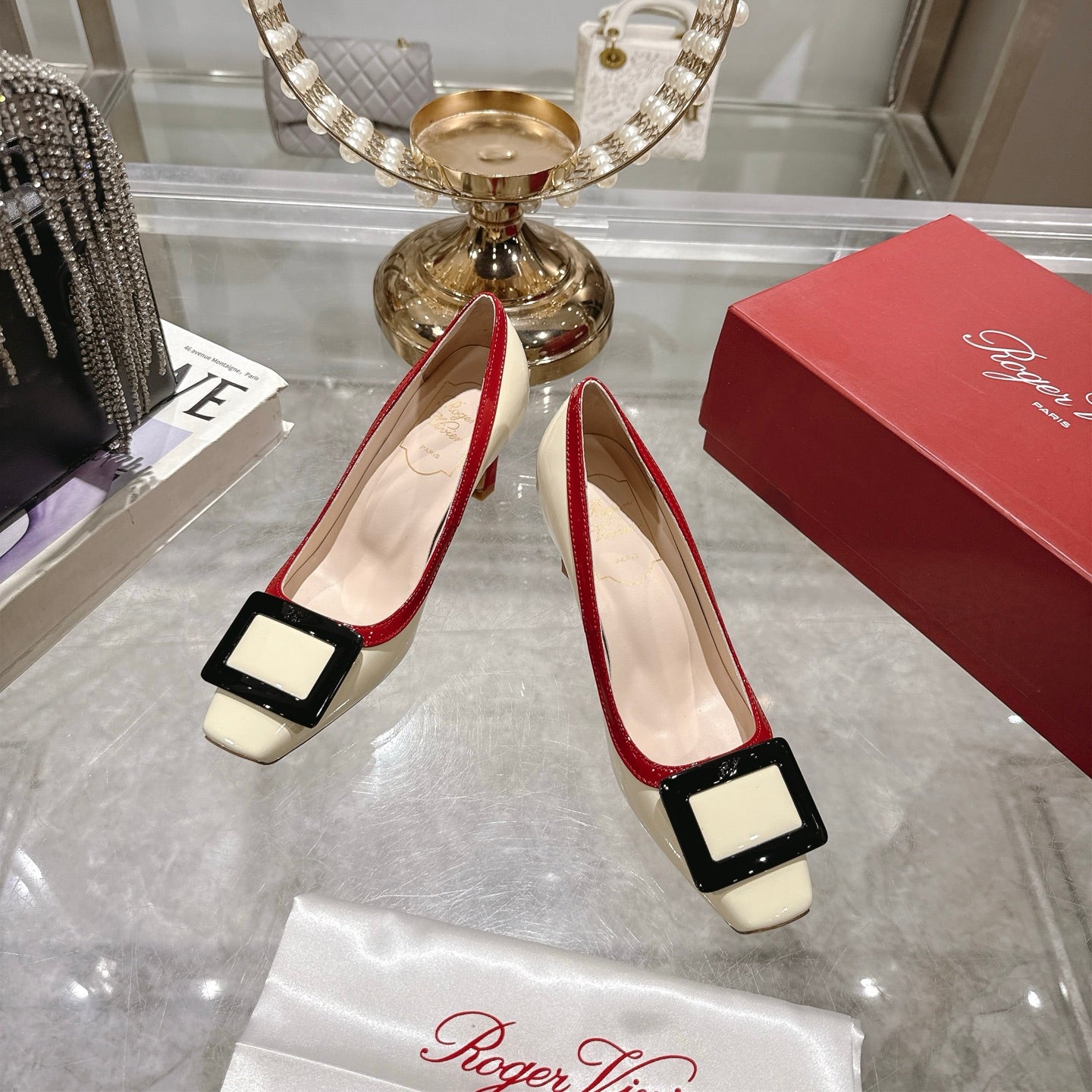 ROGER VIVIER 25S TROMPETTE BALLERINAS 75MM IN IVORY CALFSKIN - 35