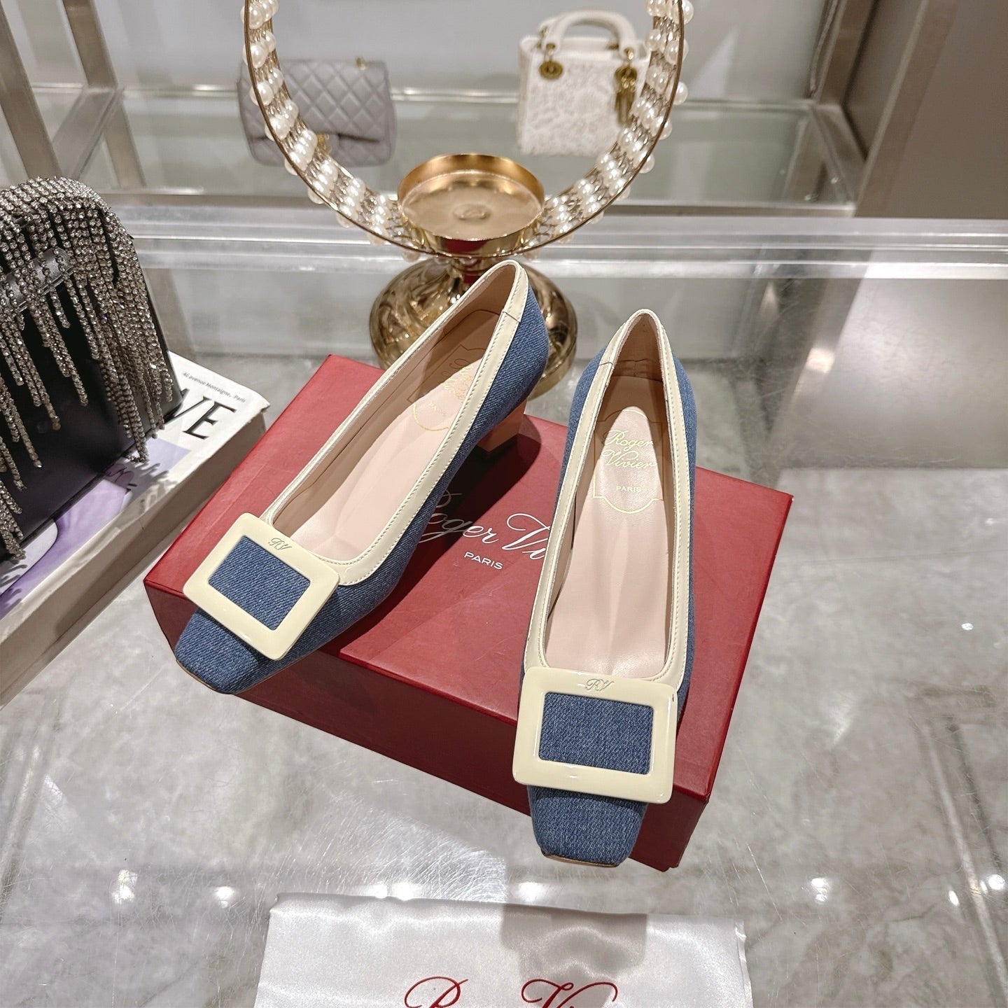 ROGER VIVIER 25S TROMPETTE BALLERINAS 45MM IN BLUE DENIM - 35
