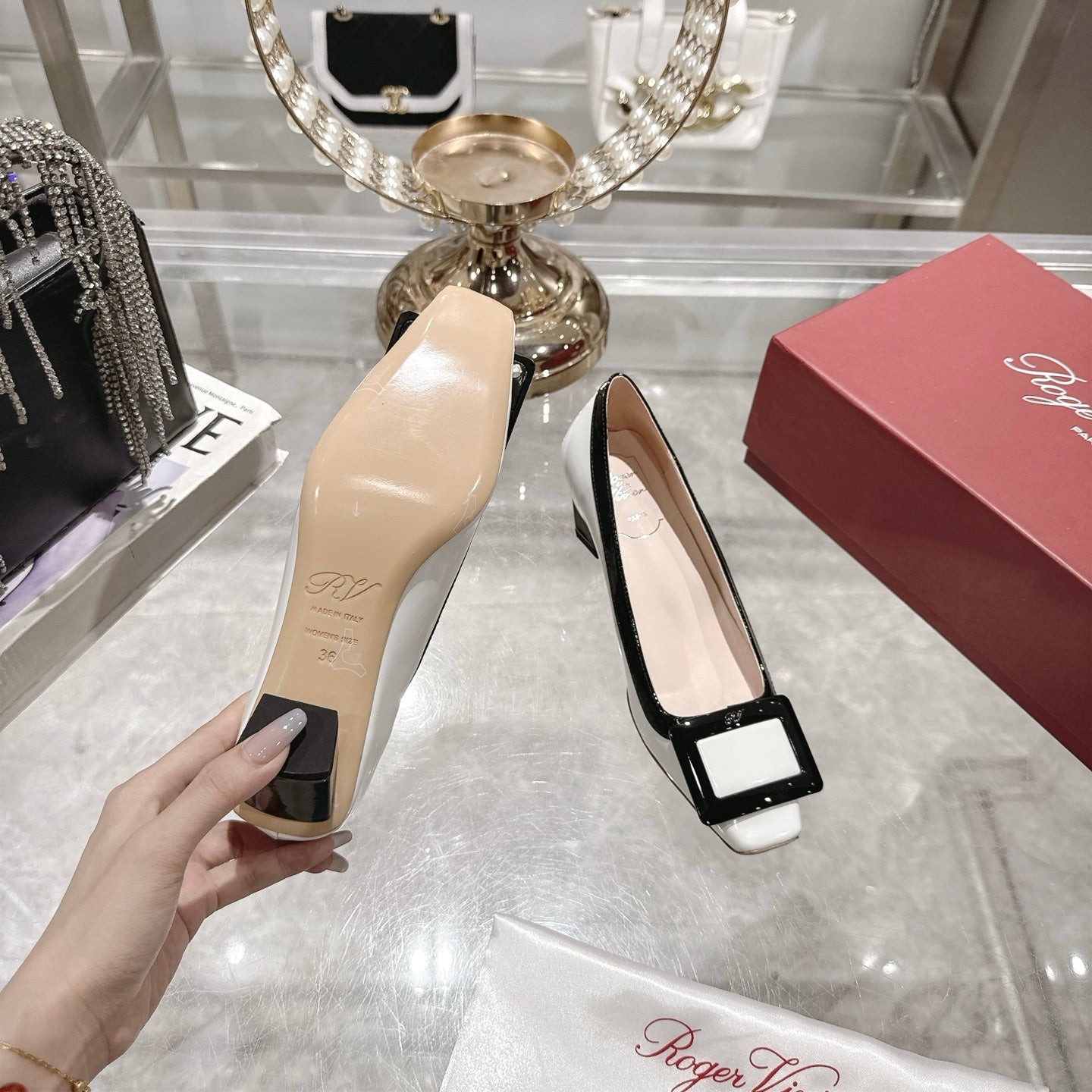 ROGER VIVIER 25S TROMPETTE BALLERINAS 45MM IN WHITE CALFSKIN - 35
