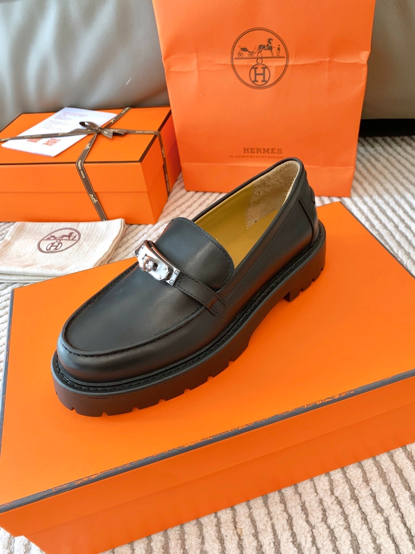 ICONE LOAFER IN BLACK CALFSKIN - 34