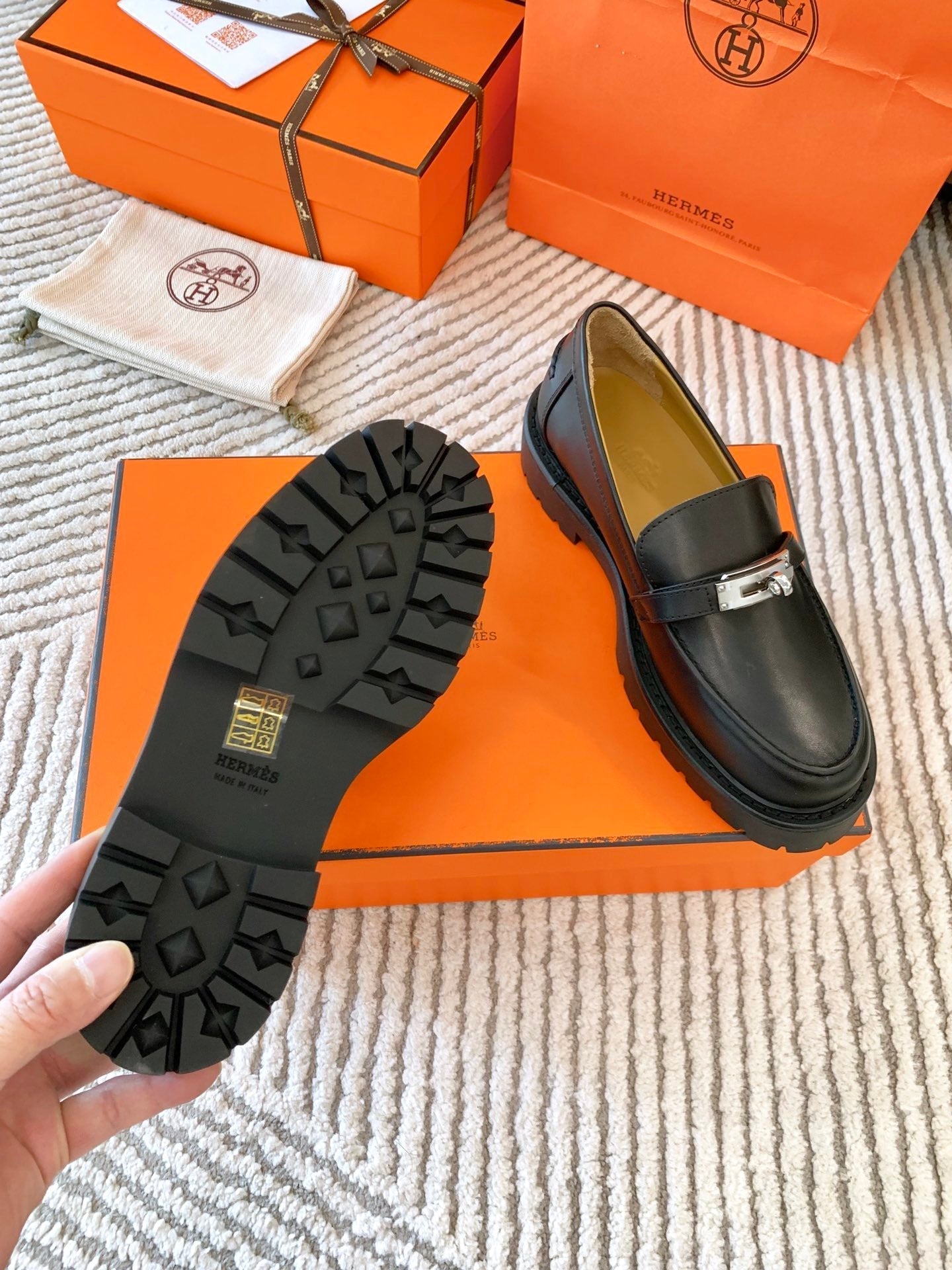ICONE LOAFER IN BLACK CALFSKIN - 34