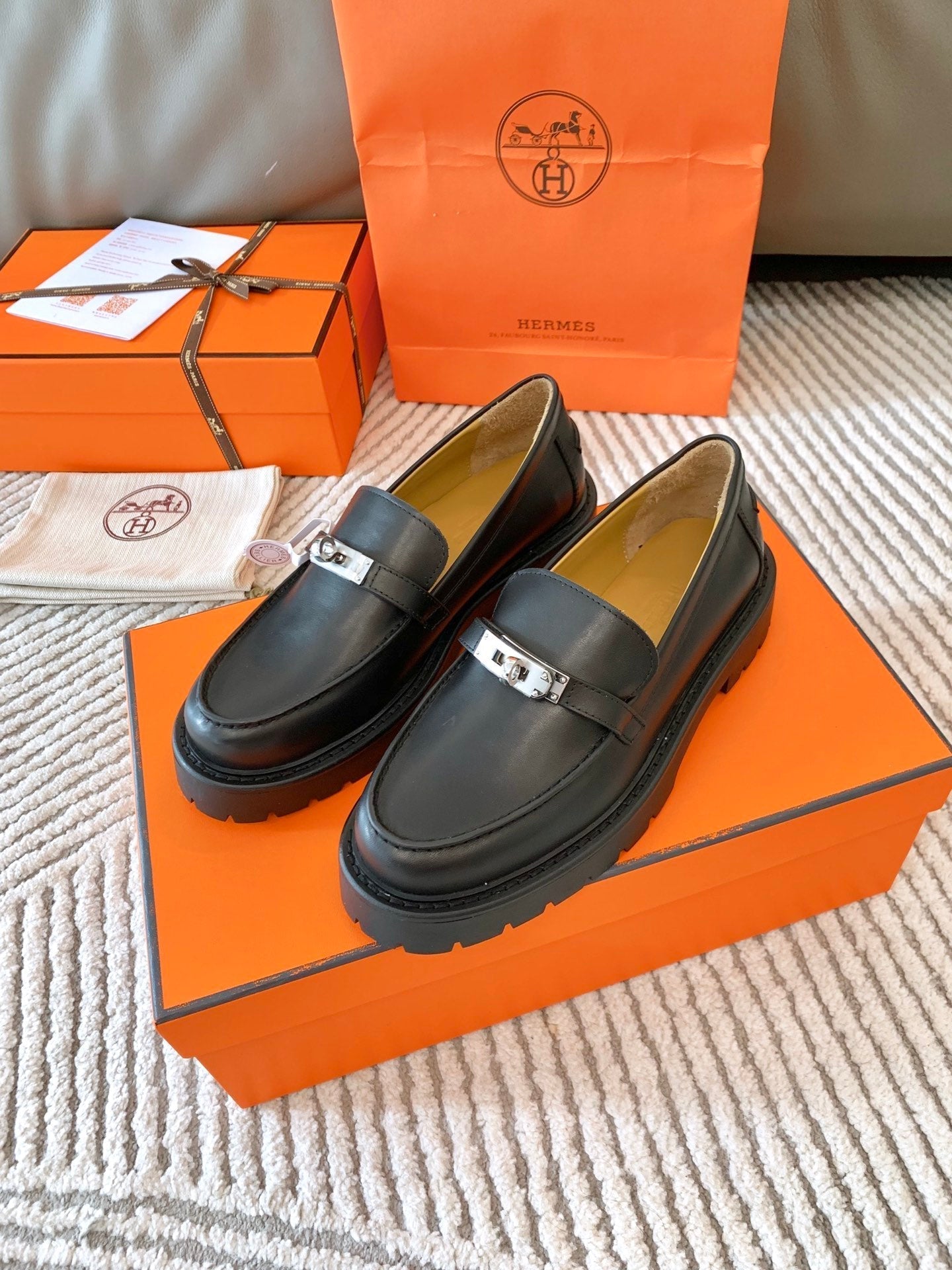 ICONE LOAFER IN BLACK CALFSKIN - 34