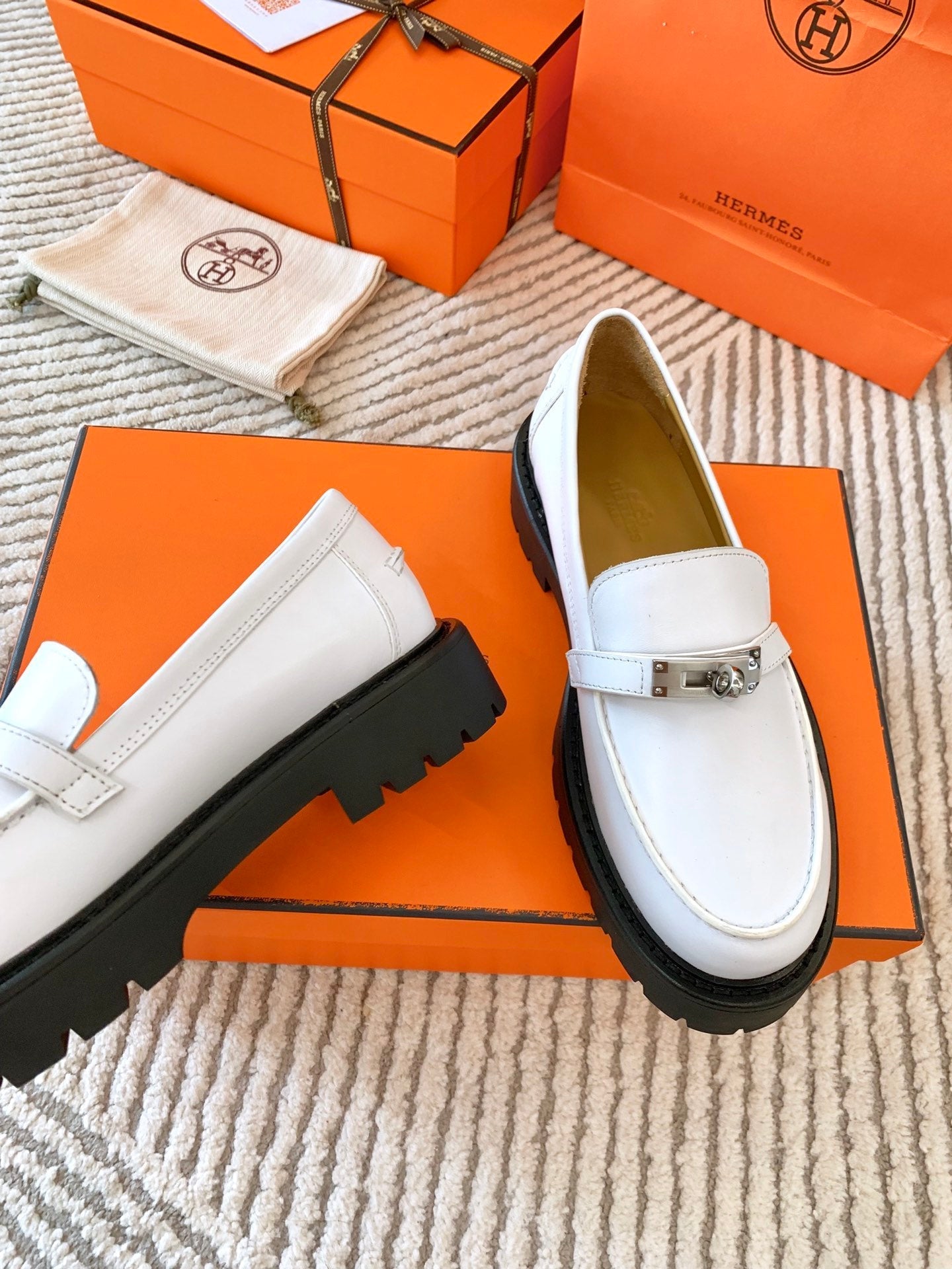 ICONE LOAFER IN WHITE CALFSKIN - 34
