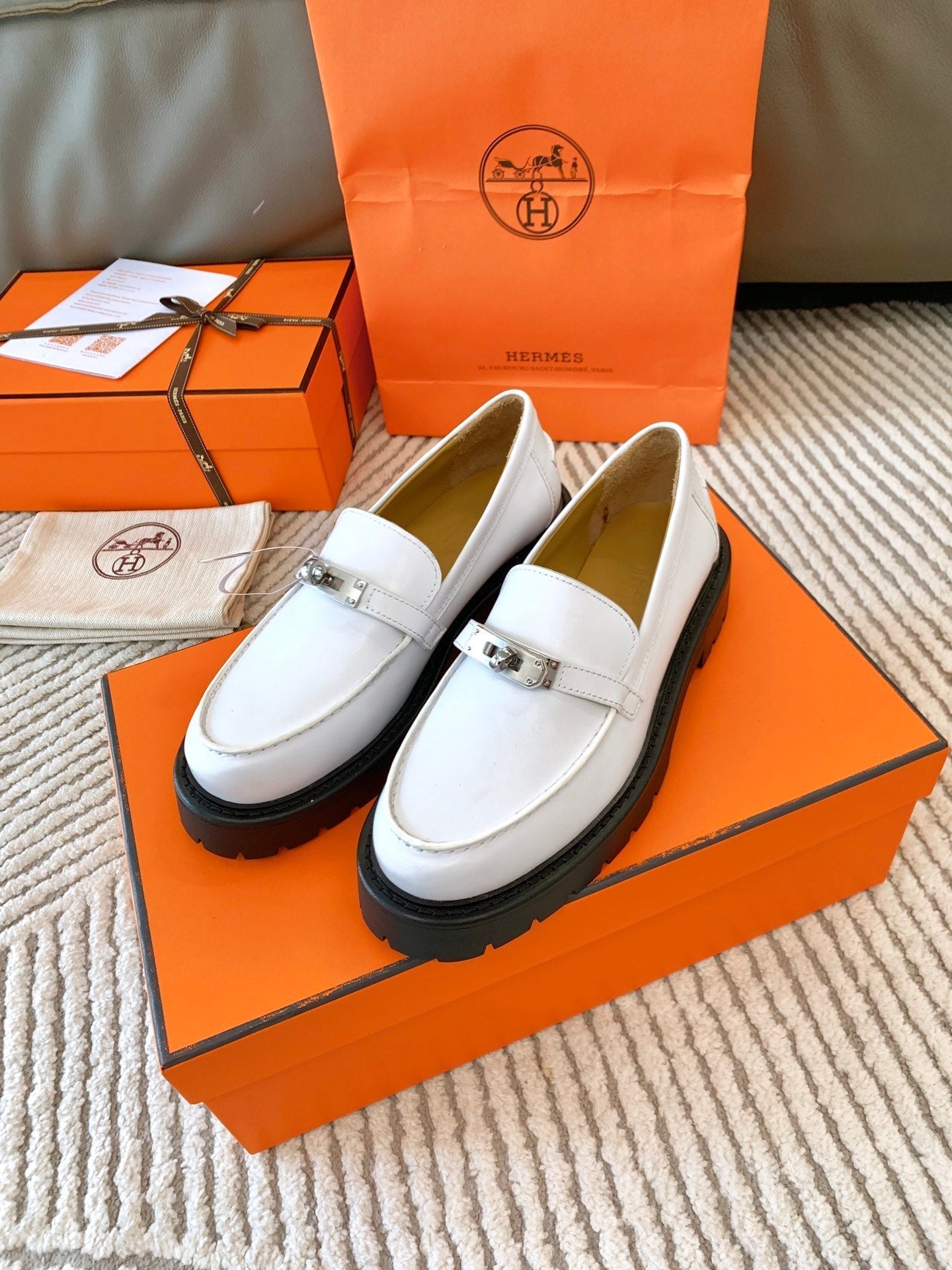 ICONE LOAFER IN WHITE CALFSKIN - 34