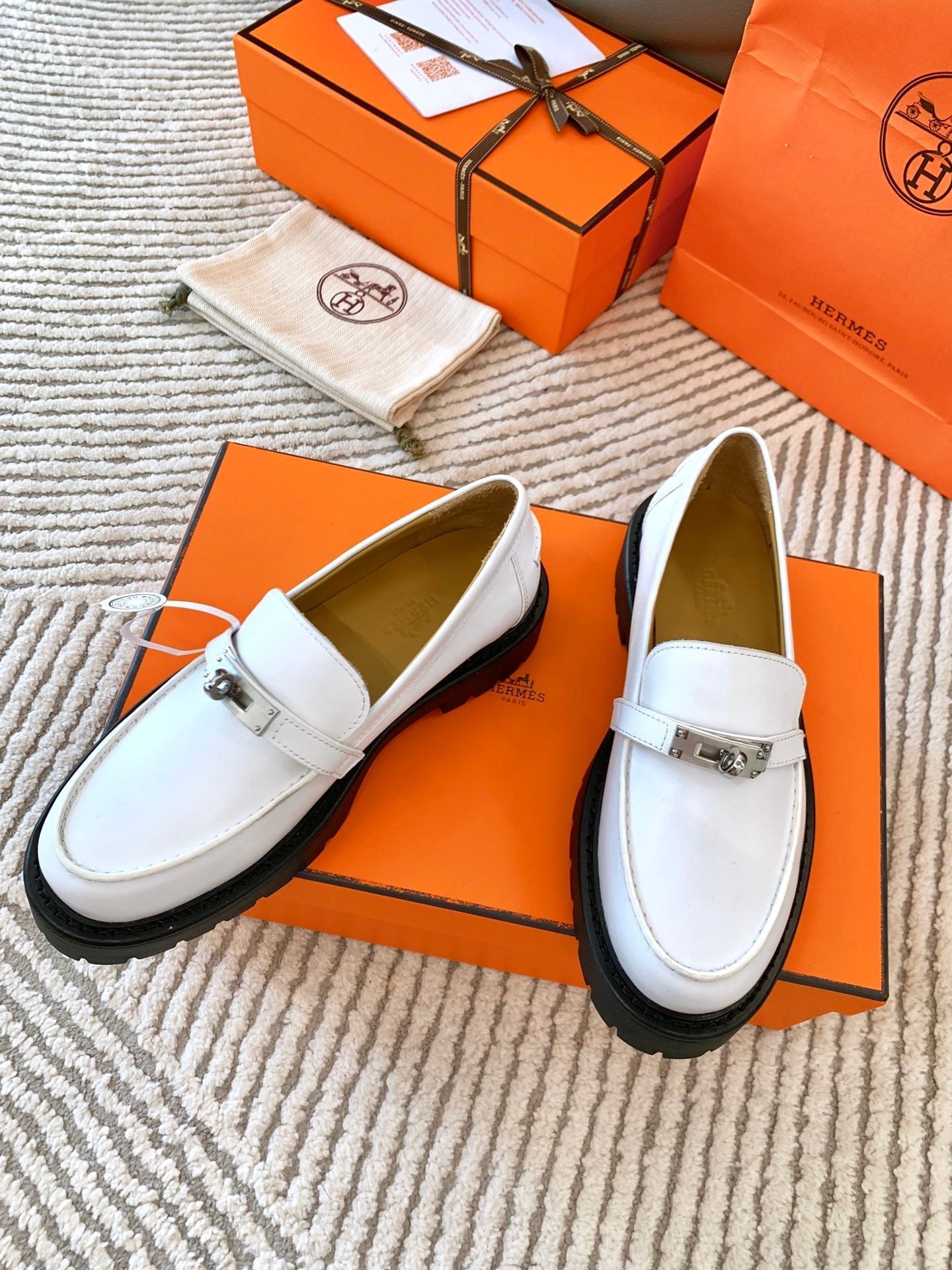 ICONE LOAFER IN WHITE CALFSKIN - 34