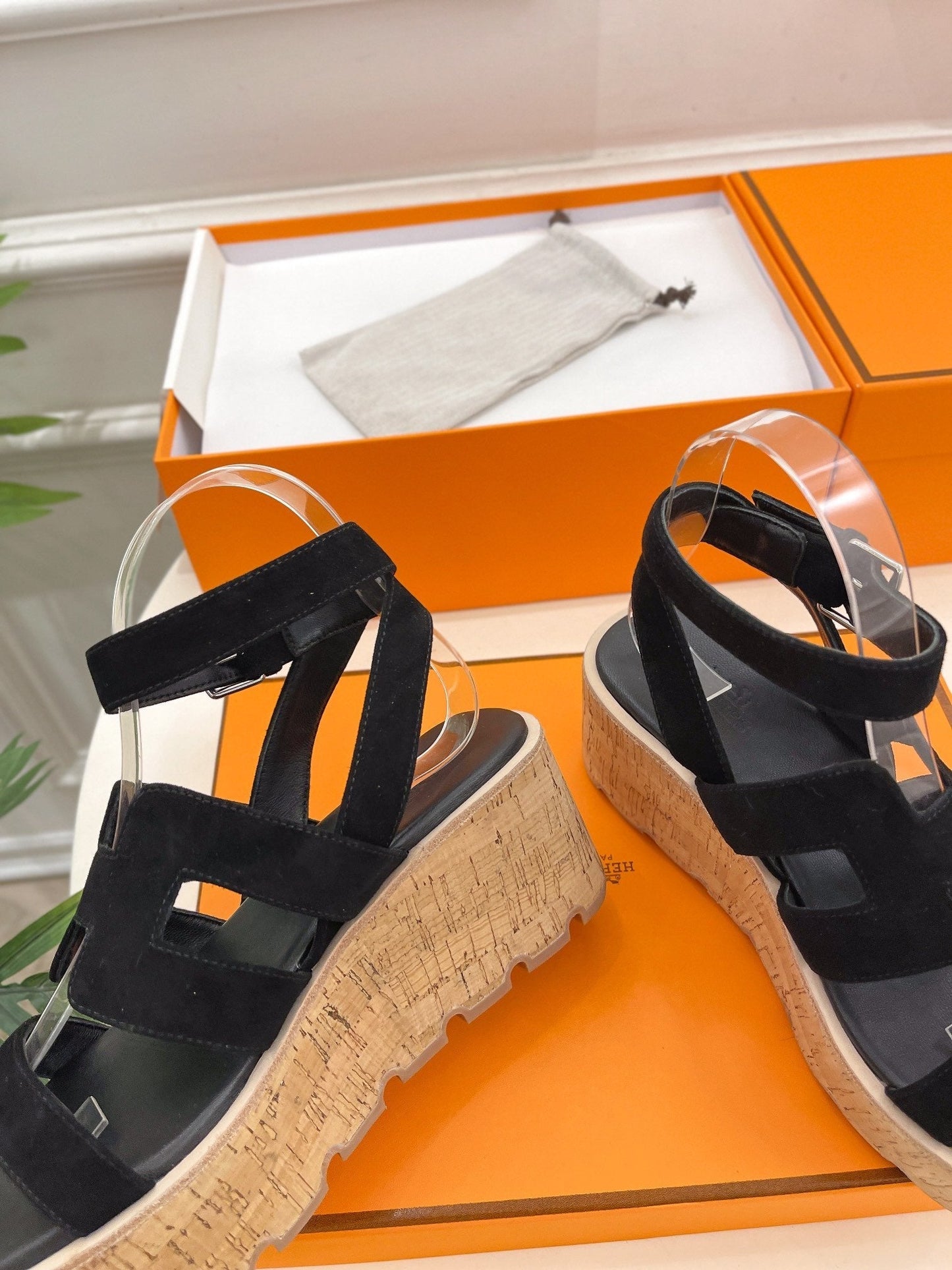 Havane 30 Sandal Black Suede - 35