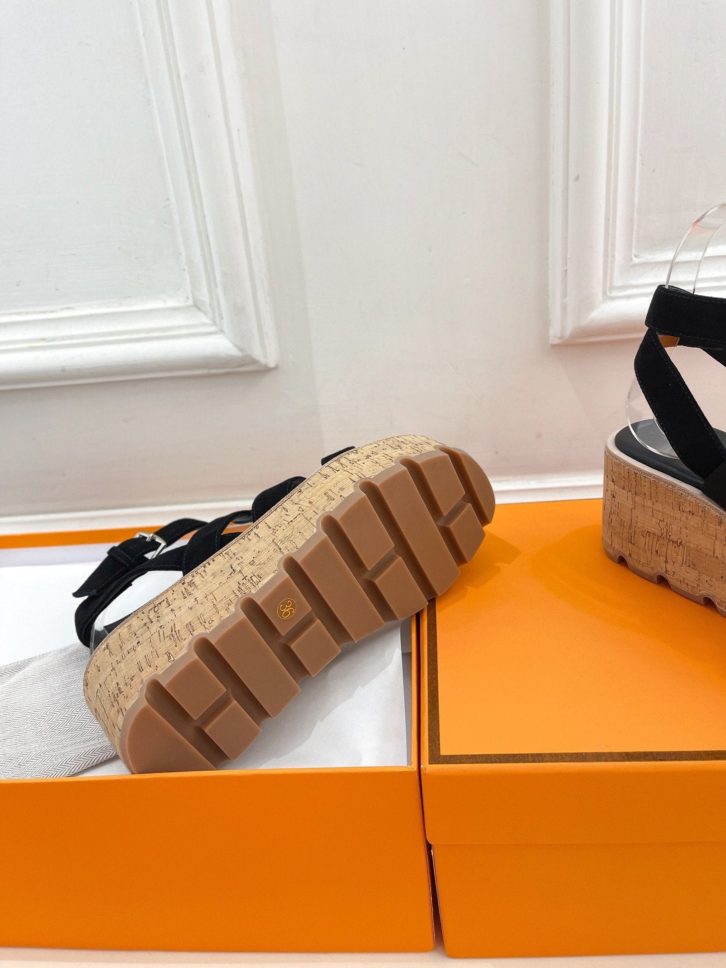 Havane 30 Sandal Black Suede - 35