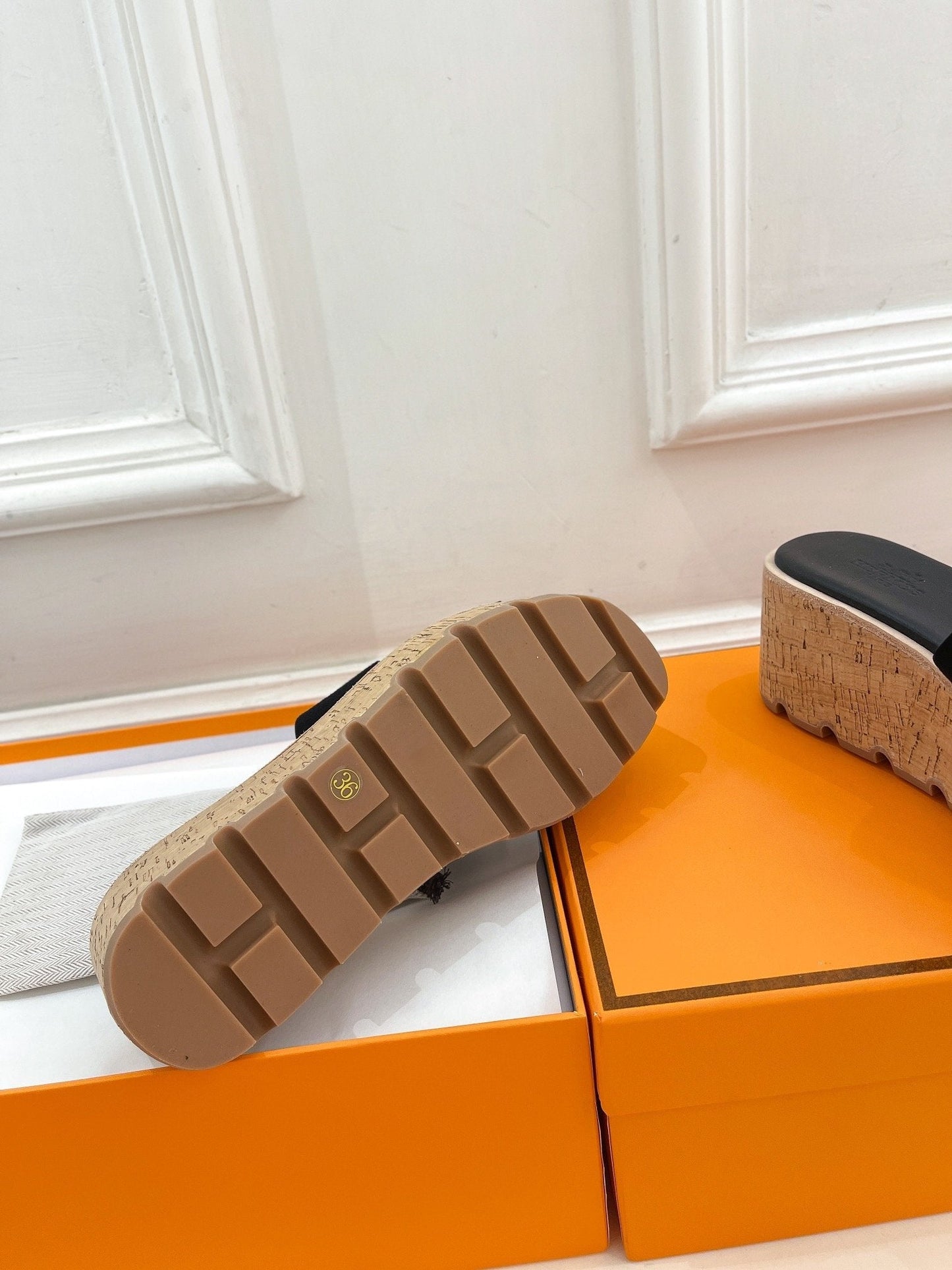 Eze 30 Sandal Black Suede - 35