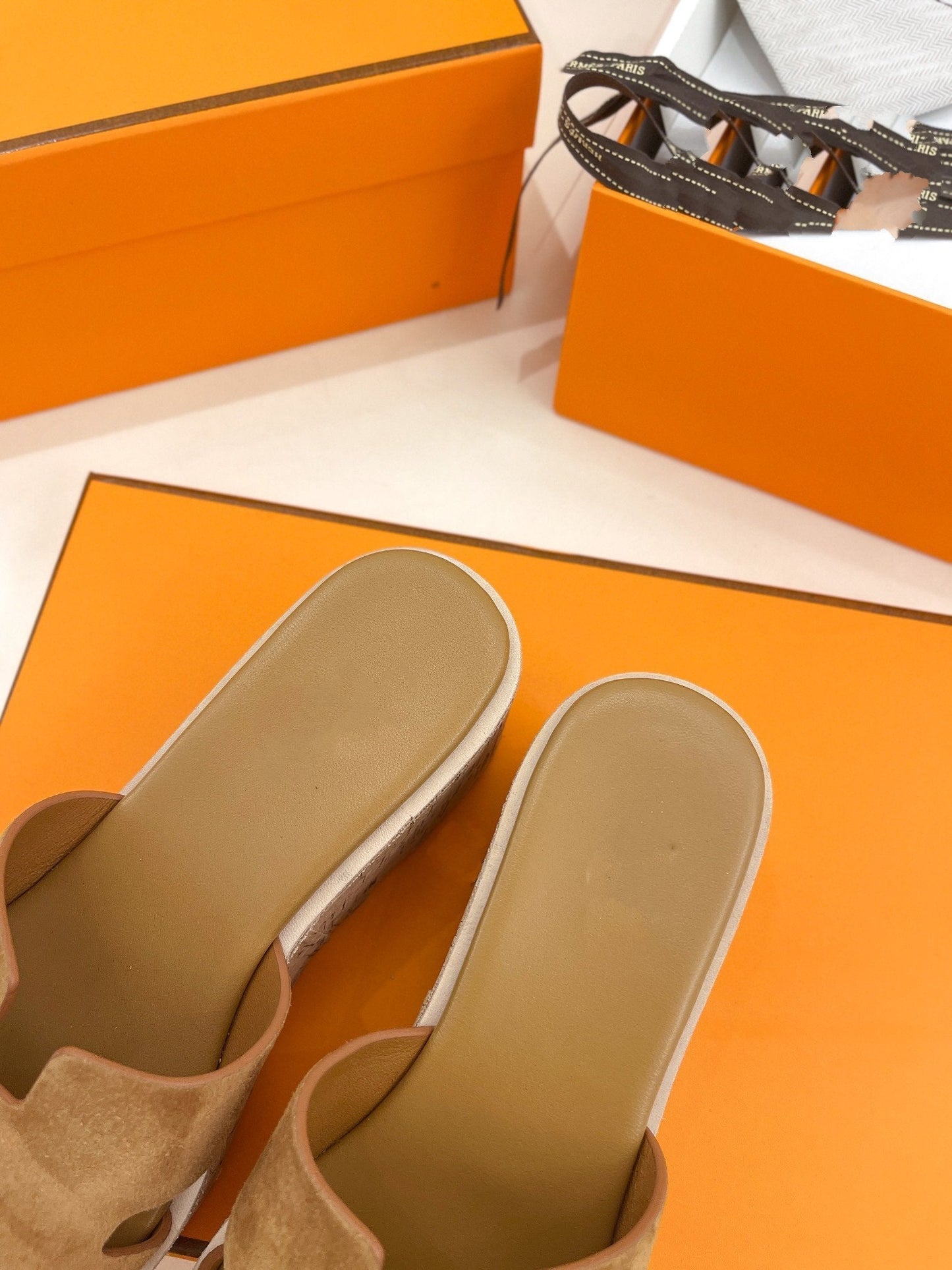 Eze 30 Sandal Brown Suede - 35