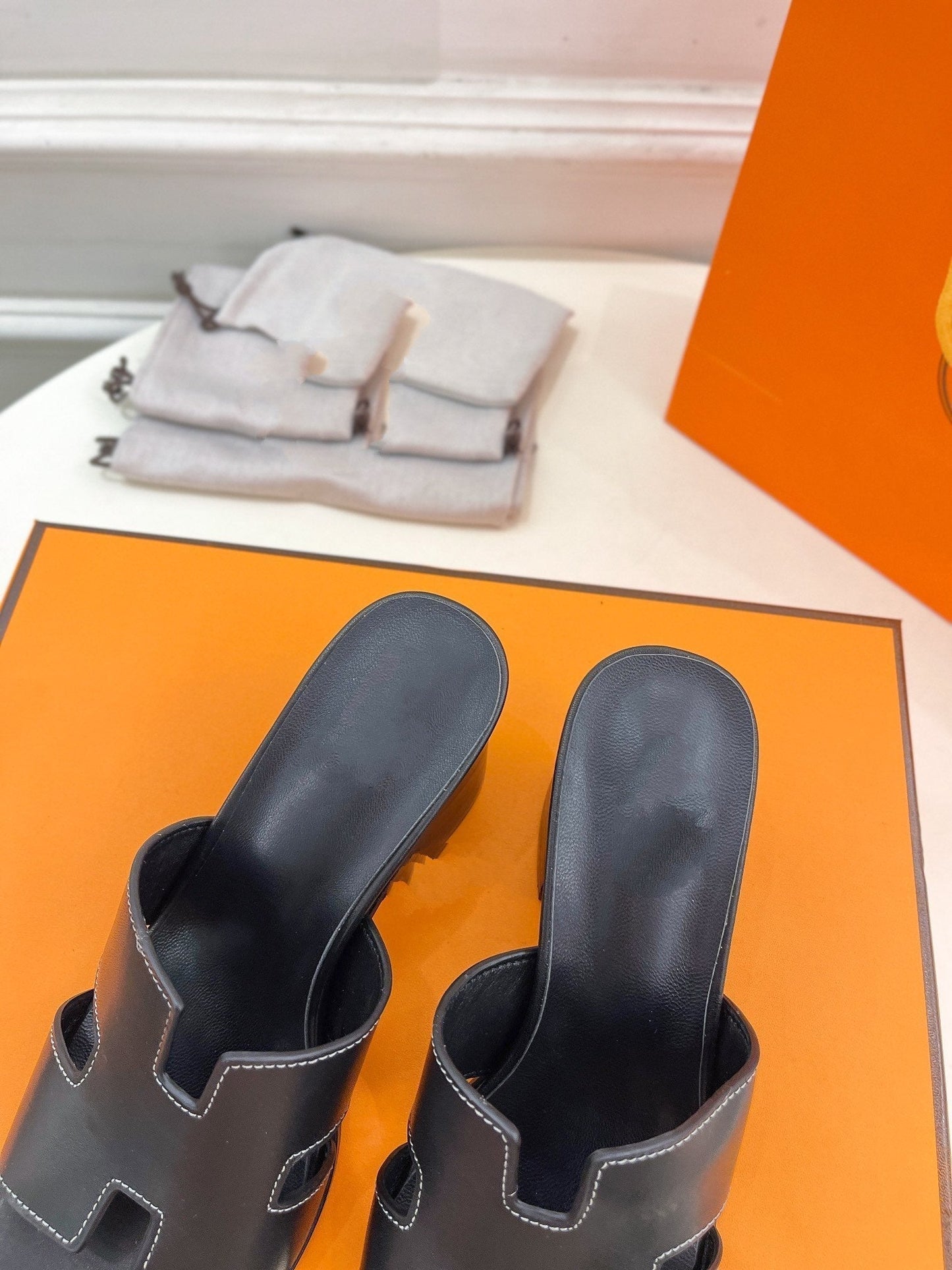 HELIA 60 SANDAL BLACK - 35