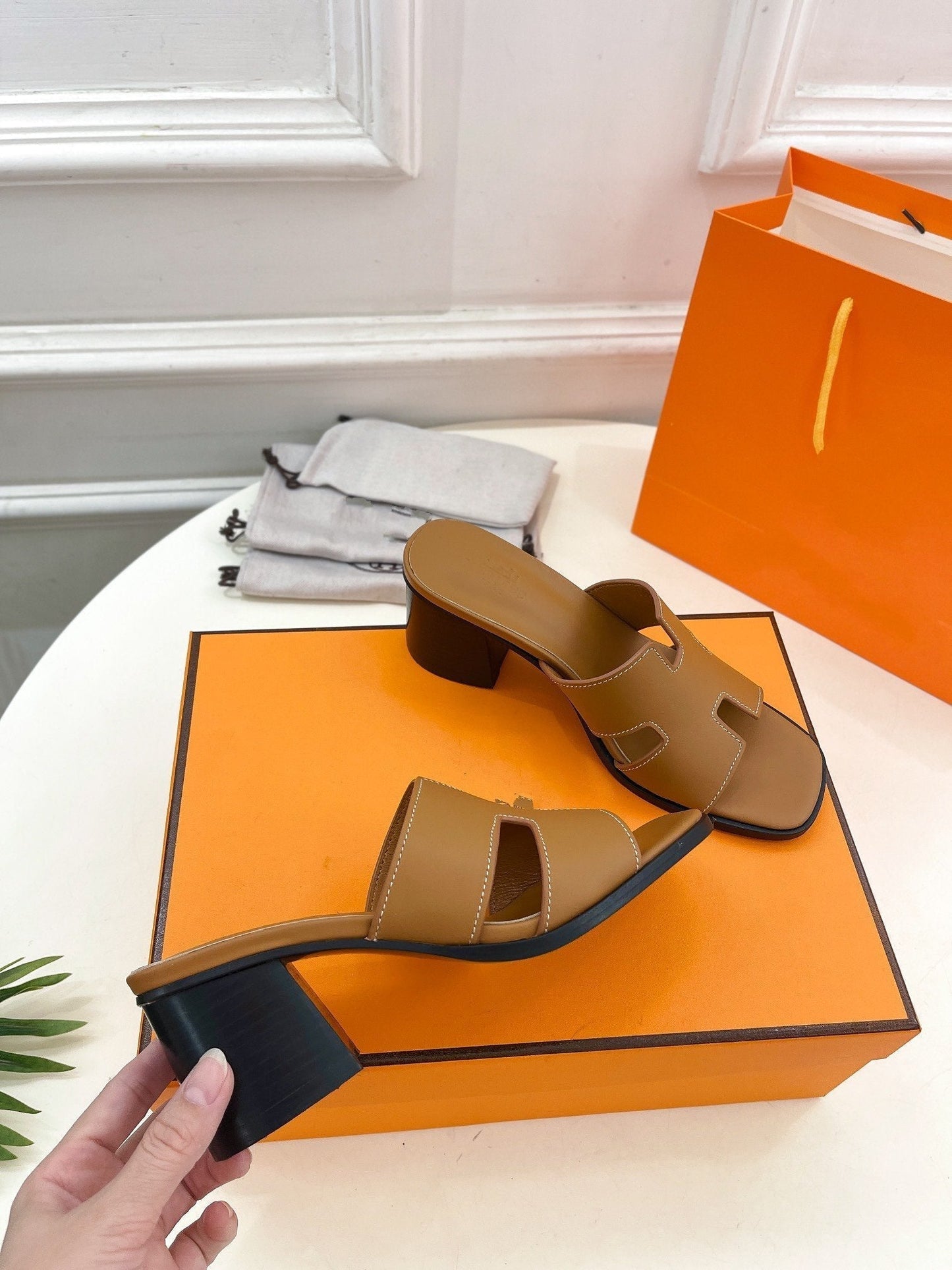 HELIA 60 SANDAL BROWN - 35