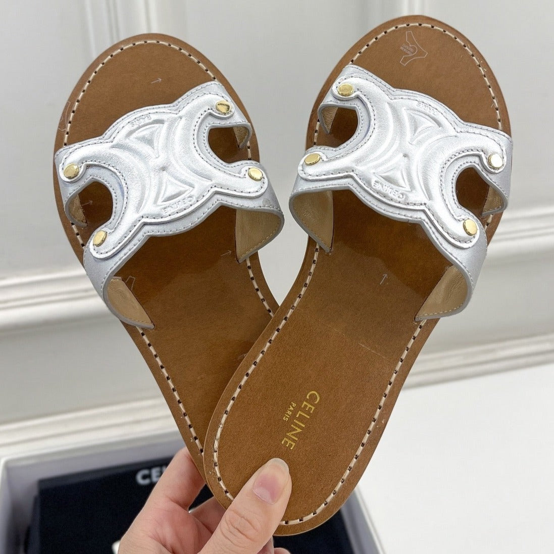TRIOMPHE MULE IN CALFSKIN SILVER - 35