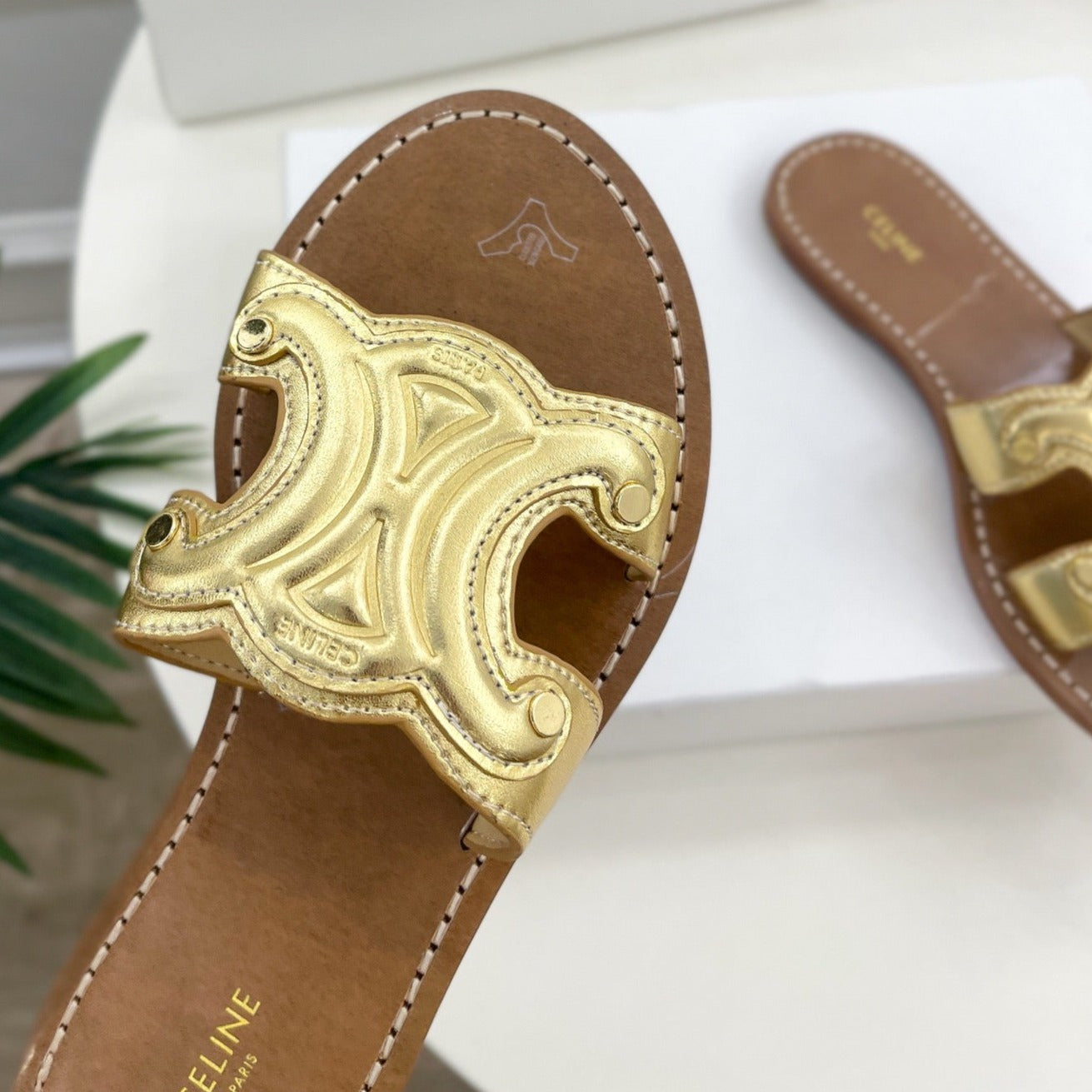 TRIOMPHE MULE IN CALFSKIN GOLD - 35