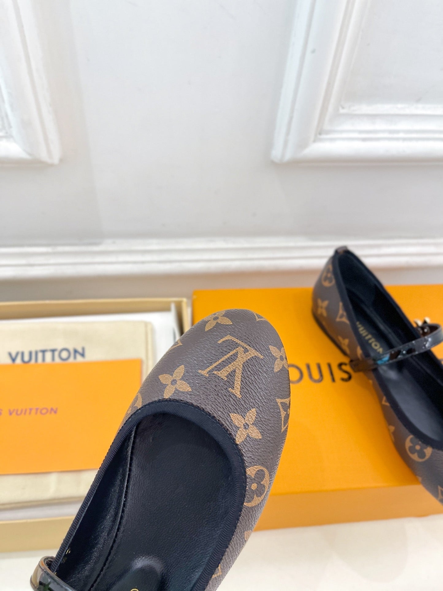 LV WOMEN ROMY FLAT BALLERINA IN CHOCOLATE BROWN MONOGRAM CALFSKIN - 35