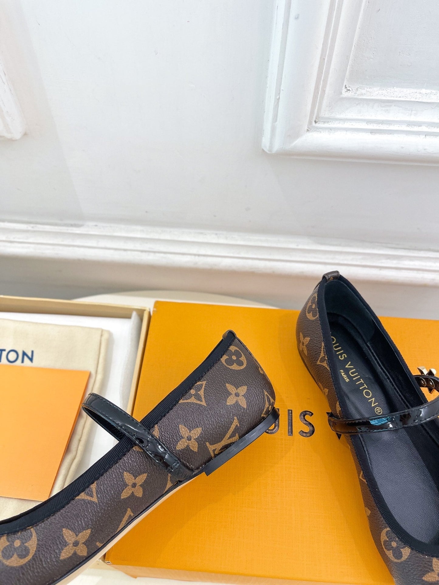 LV WOMEN ROMY FLAT BALLERINA IN CHOCOLATE BROWN MONOGRAM CALFSKIN - 35