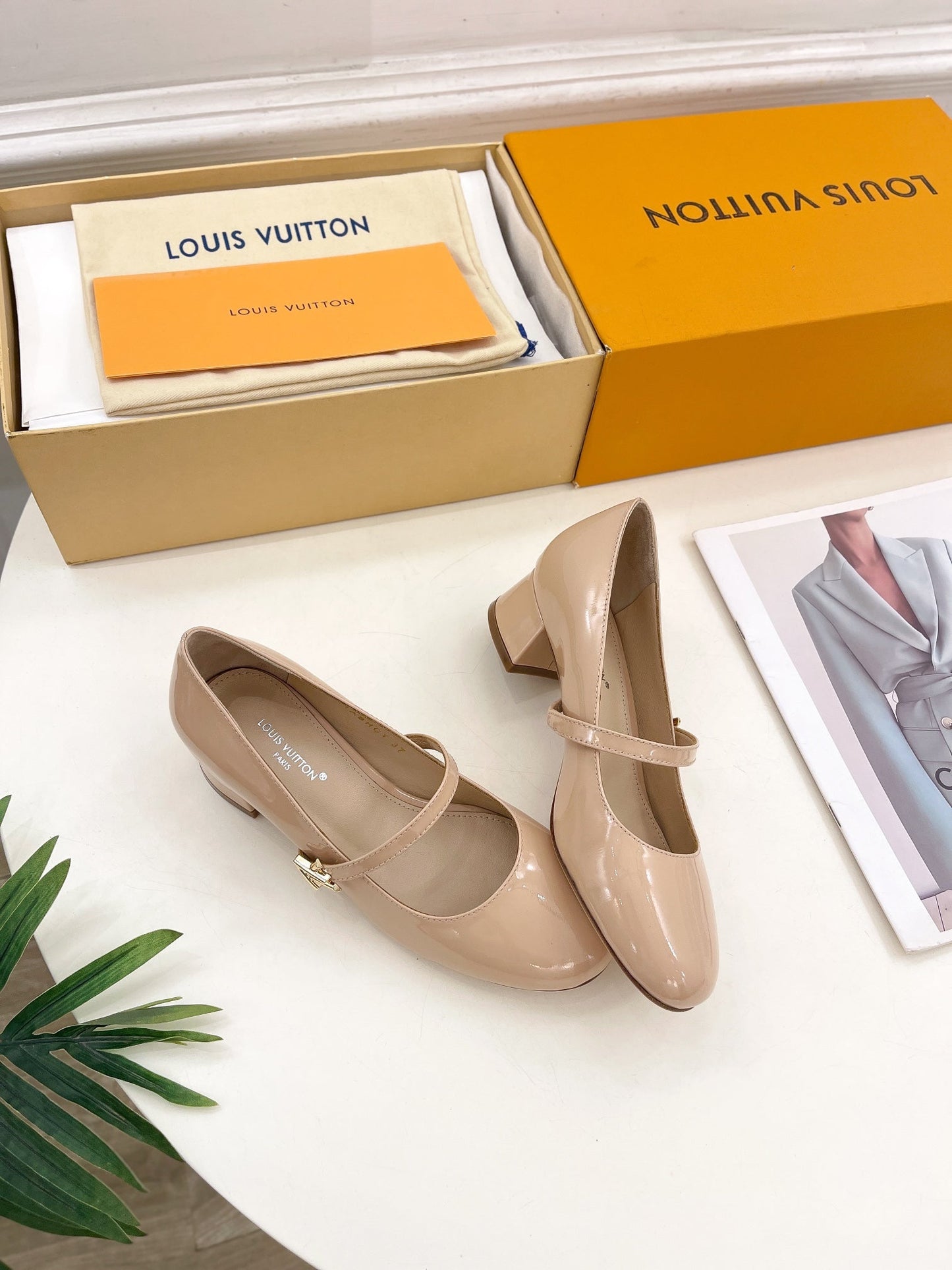 LV WOMEN ROMY HIGH BALLERINA IN GLOSSY BEIGE LAMBSKIN - 35