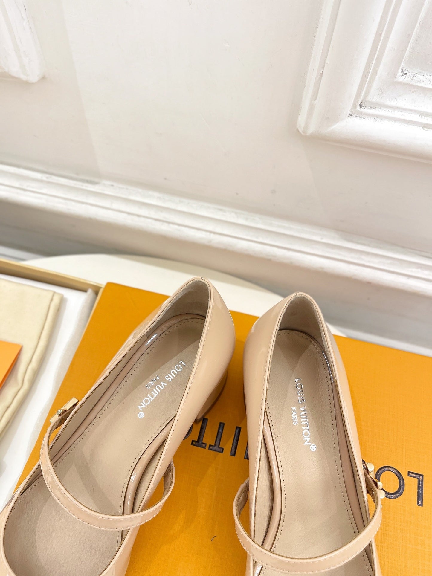 LV WOMEN ROMY HIGH BALLERINA IN GLOSSY BEIGE LAMBSKIN - 35