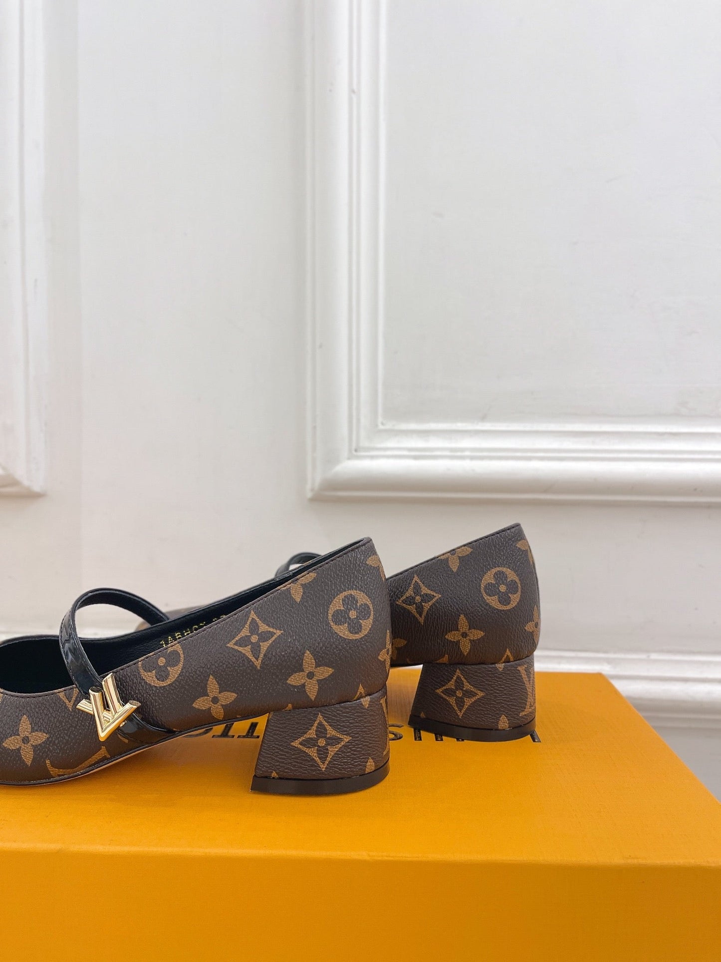 LV WOMEN ROMY HIGH BALLERINA IN CHOCOLATE BROWN MONOGRAM LAMBSKIN - 35