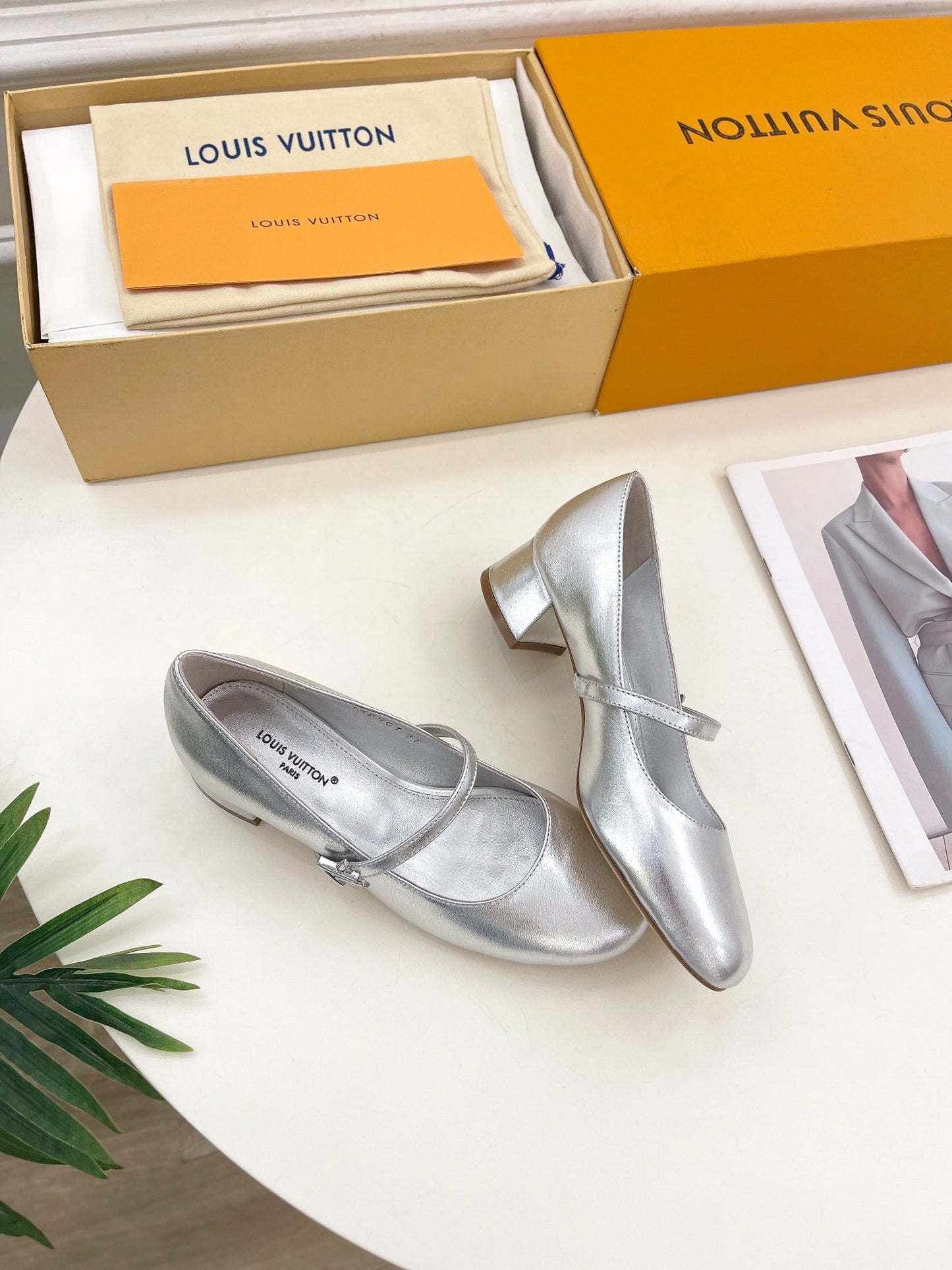 LV WOMEN ROMY HIGH BALLERINA IN SILVER METALLIC LAMBSKIN - 35