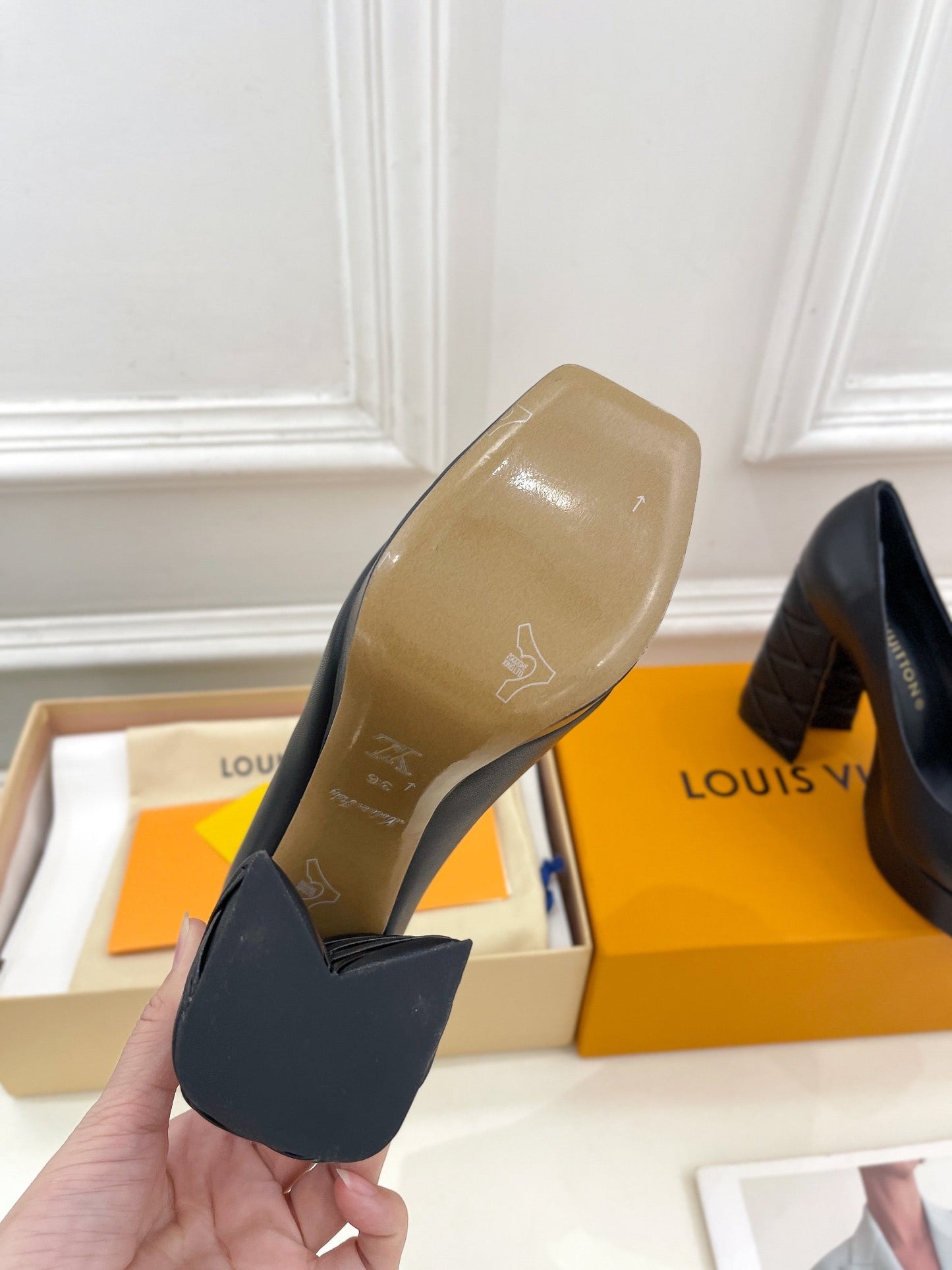 SHAKE MARY JANE HIGH HEEL 12 CM IN BLACK CALFSKIN - 34