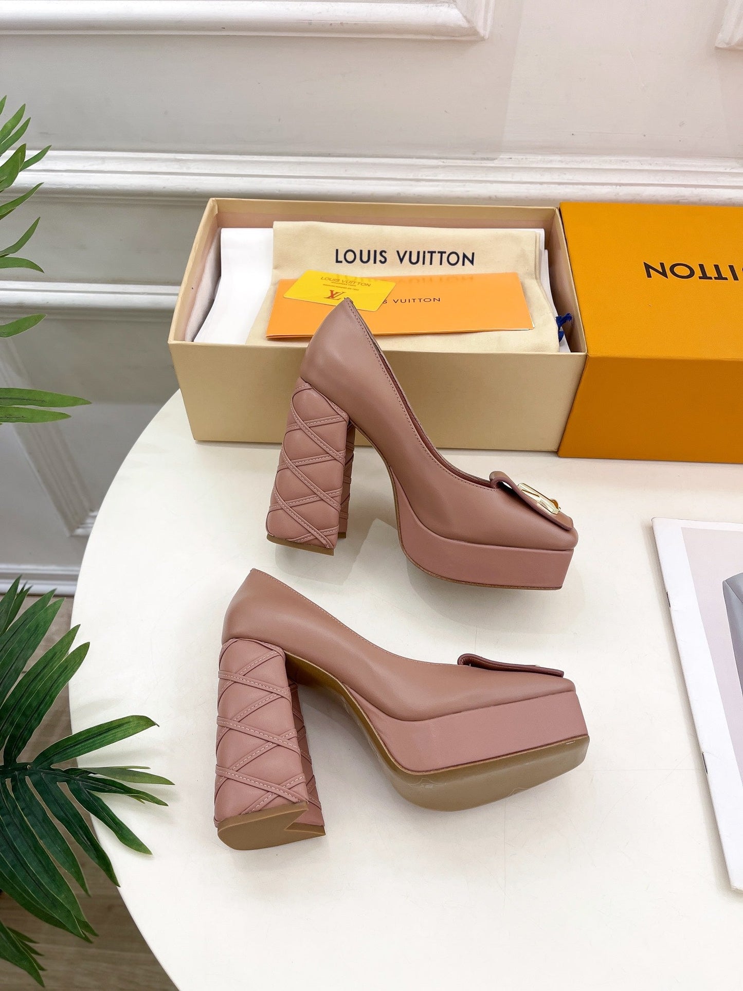 SHAKE MARY JANE HIGH HEEL 12 CM IN CREPE PINK CALFSKIN - 34
